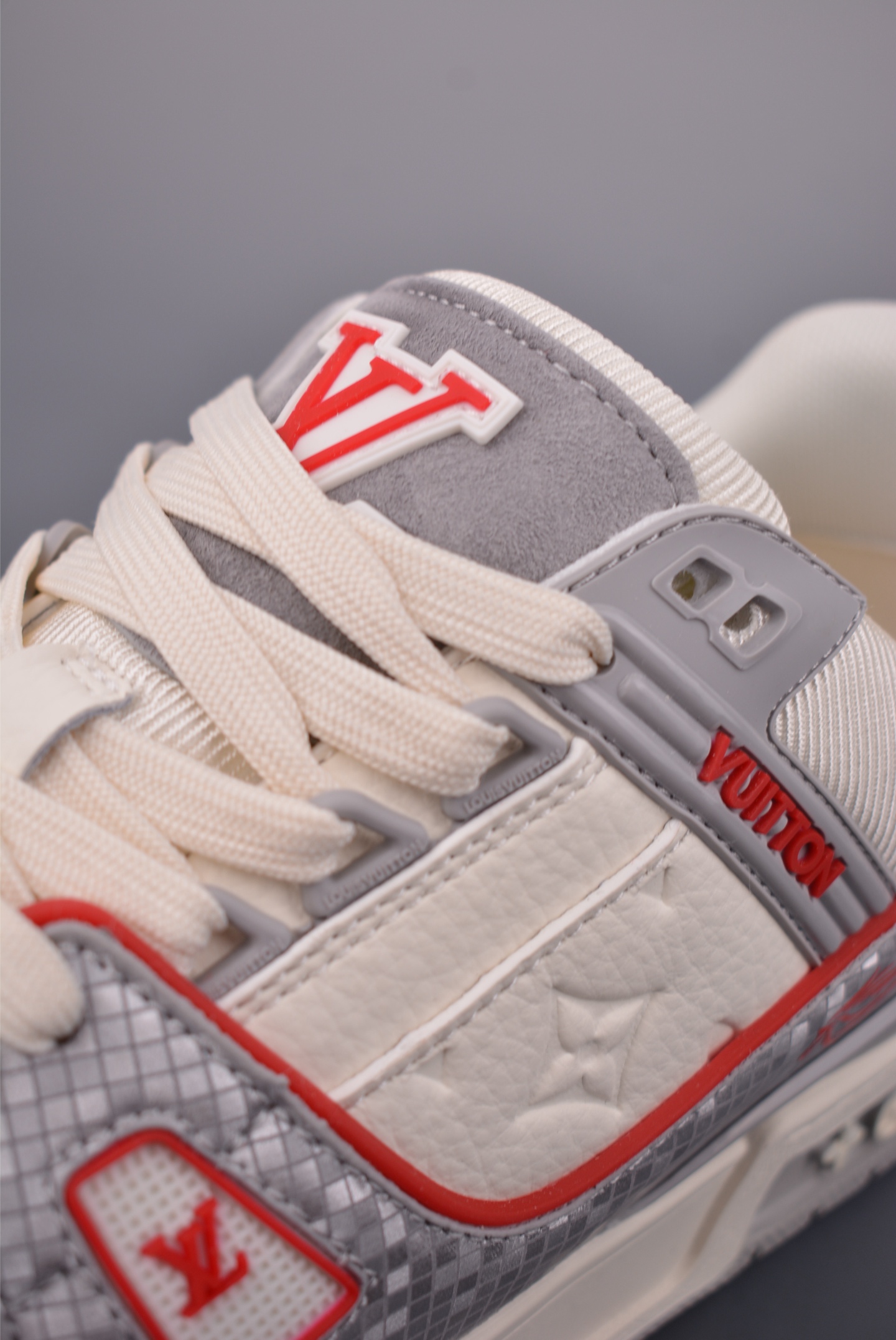 LOUIS VUITTON 路易威登 马年限定 LV Trainer 顶级创意联名 3311331-Top High Quatity Cheap Sneakers Fashion Clothing Clothes Bags handbags Shoes of all Brand wholesale With The best Quality And Beautiful Price from China Factory Chinese suppliers wholesaler seller LOUIS VUITTON 路易威登 马年限定 LV Trainer 顶级创意联名 3311331