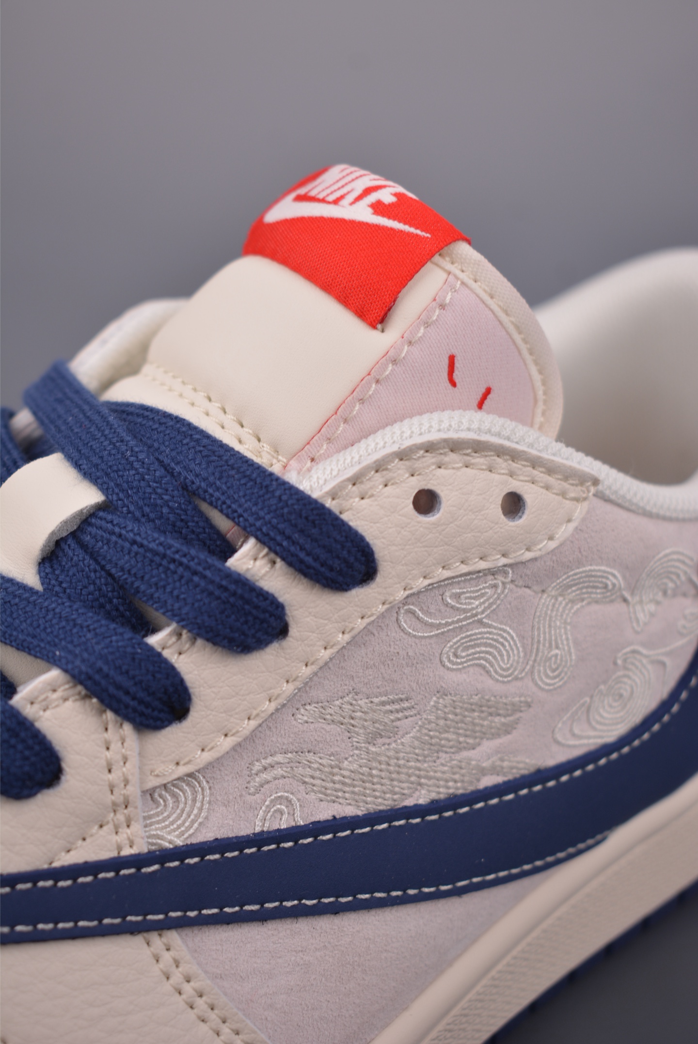 Fragment x Travis Scott x 马年限定 Air Jordan 1 Low 三方联名倒钩 ZH2598-906-Top High Quatity Cheap Sneakers Fashion Clothing Clothes Bags handbags Shoes of all Brand wholesale With The best Quality And Beautiful Price from China Factory Chinese suppliers wholesaler seller Fragment x Travis Scott x 马年限定 Air Jordan 1 Low 三方联名倒钩 ZH2598-906