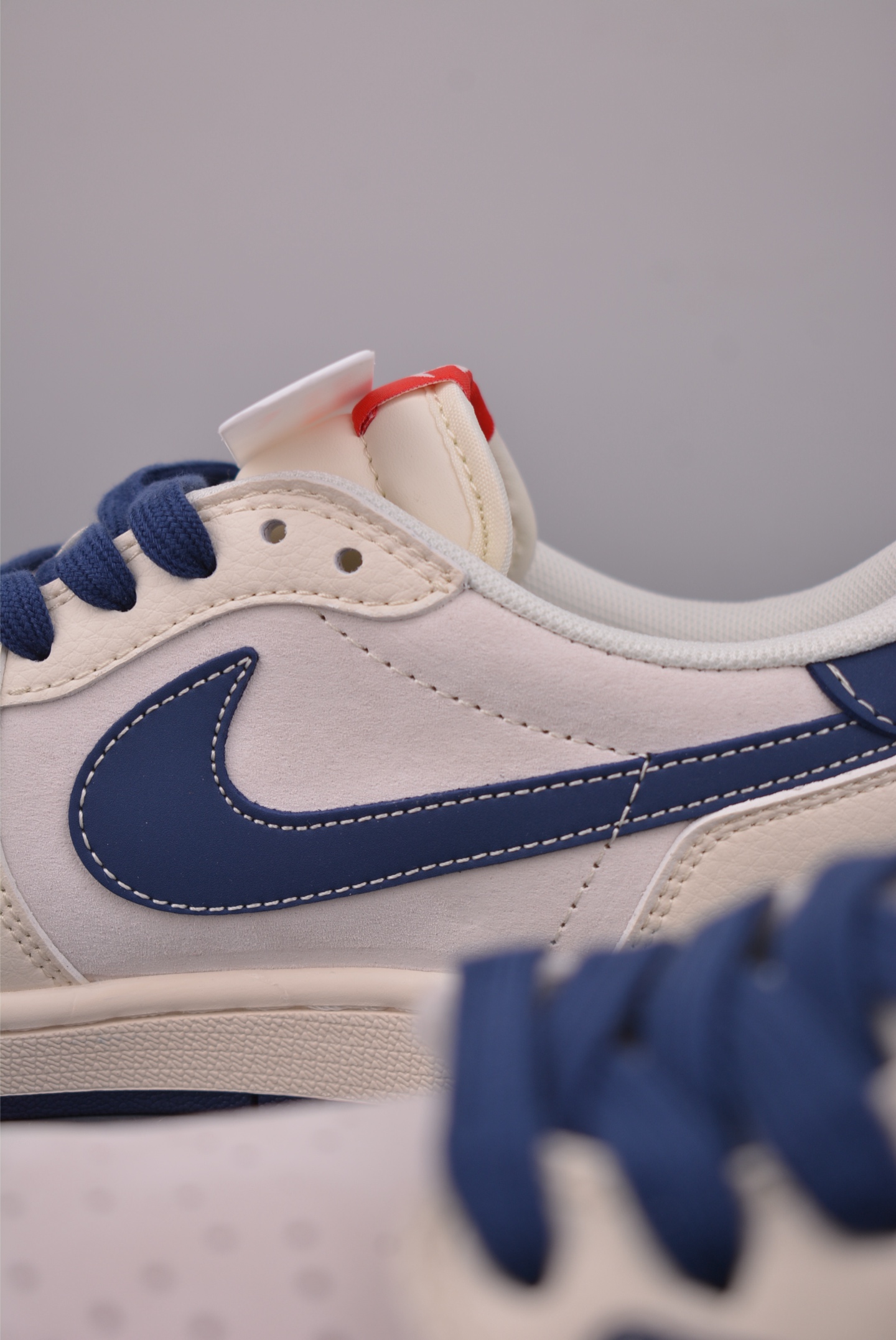 Fragment x Travis Scott x 马年限定 Air Jordan 1 Low 三方联名倒钩 ZH2598-906-Top High Quatity Cheap Sneakers Fashion Clothing Clothes Bags handbags Shoes of all Brand wholesale With The best Quality And Beautiful Price from China Factory Chinese suppliers wholesaler seller Fragment x Travis Scott x 马年限定 Air Jordan 1 Low 三方联名倒钩 ZH2598-906