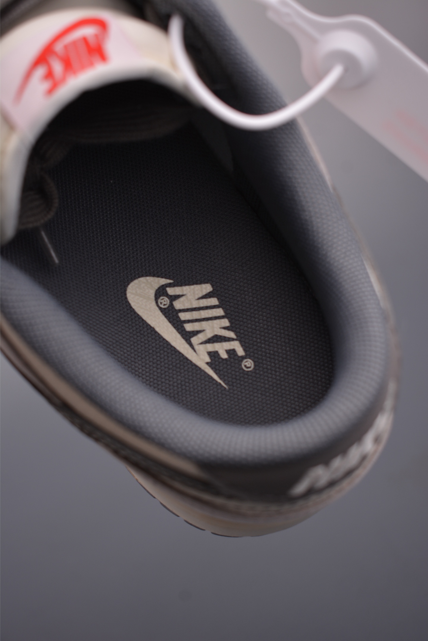 Nike SB Dunk Low 马年限定 DX2688-010