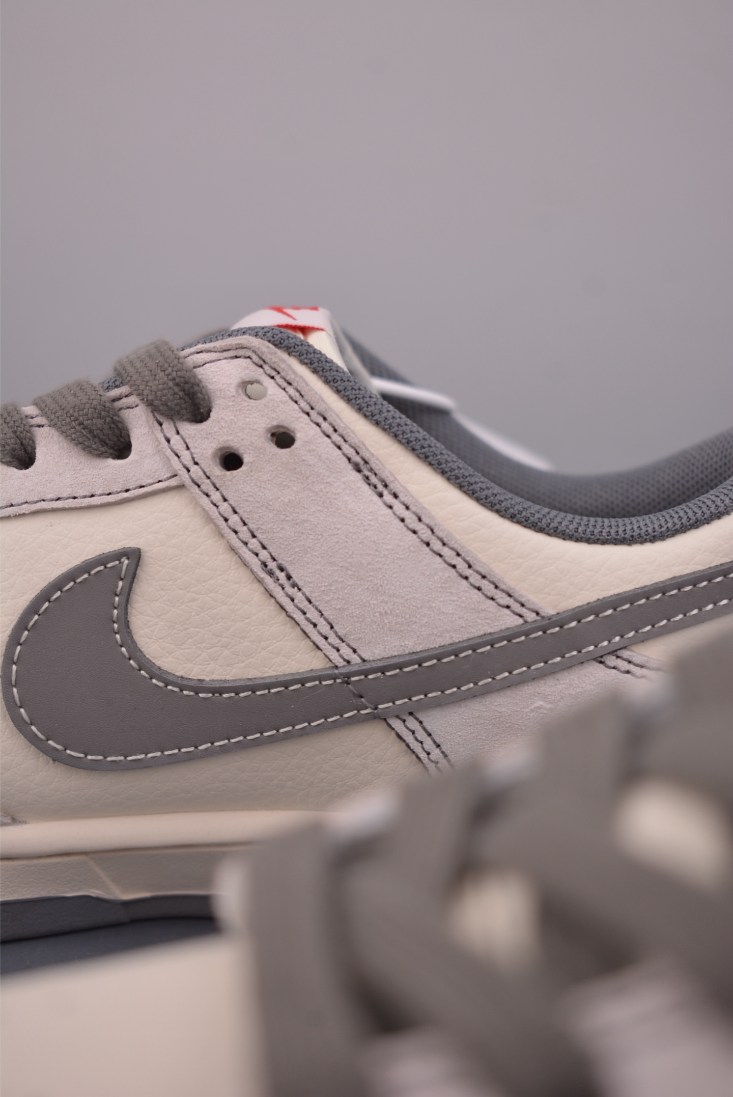Nike SB Dunk Low 马年限定 DX2688-010