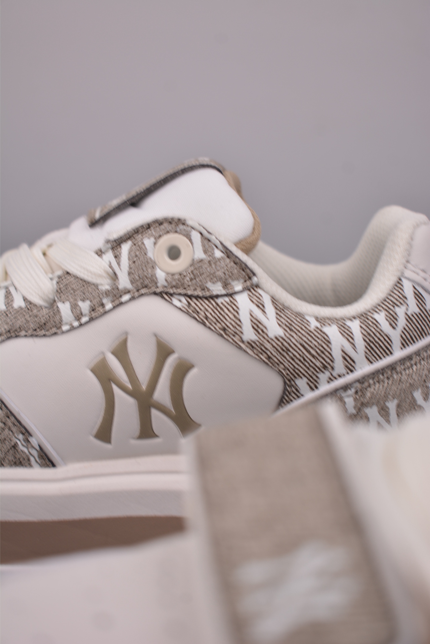 180 MLB CHUNKY LINER DENIM MONOGRAM BL 纽约洋基队 潮流时尚厚底运动鞋 3ASXM026N-Chinese UA Cheap High Quatity Brand Clothes Bags handbags Sneakers wholesale wholesaler seller from China Factory suppliers Fashion Clothing Shoes best Quality Beautiful Price 180 MLB CHUNKY LINER DENIM MONOGRAM BL 纽约洋基队 潮流时尚厚底运动鞋 3ASXM026N