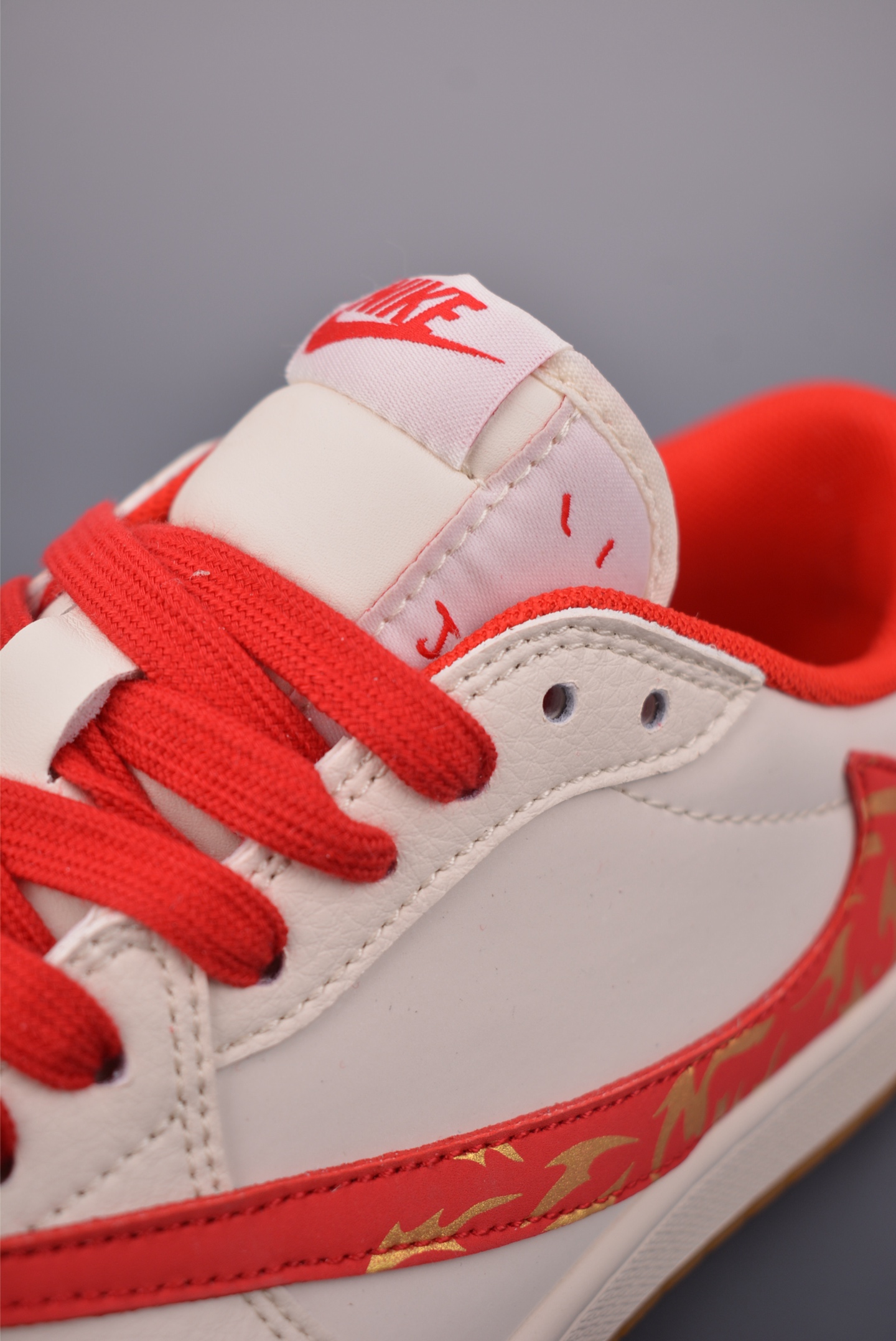 Fragment x Travis Scott x 马年限定 Air Jordan 1 Low 三方联名倒钩 ZH2598-902-Top High Quatity Cheap Sneakers Fashion Clothing Clothes Bags handbags Shoes of all Brand wholesale With The best Quality And Beautiful Price from China Factory Chinese suppliers wholesaler seller Fragment x Travis Scott x 马年限定 Air Jordan 1 Low 三方联名倒钩 ZH2598-902