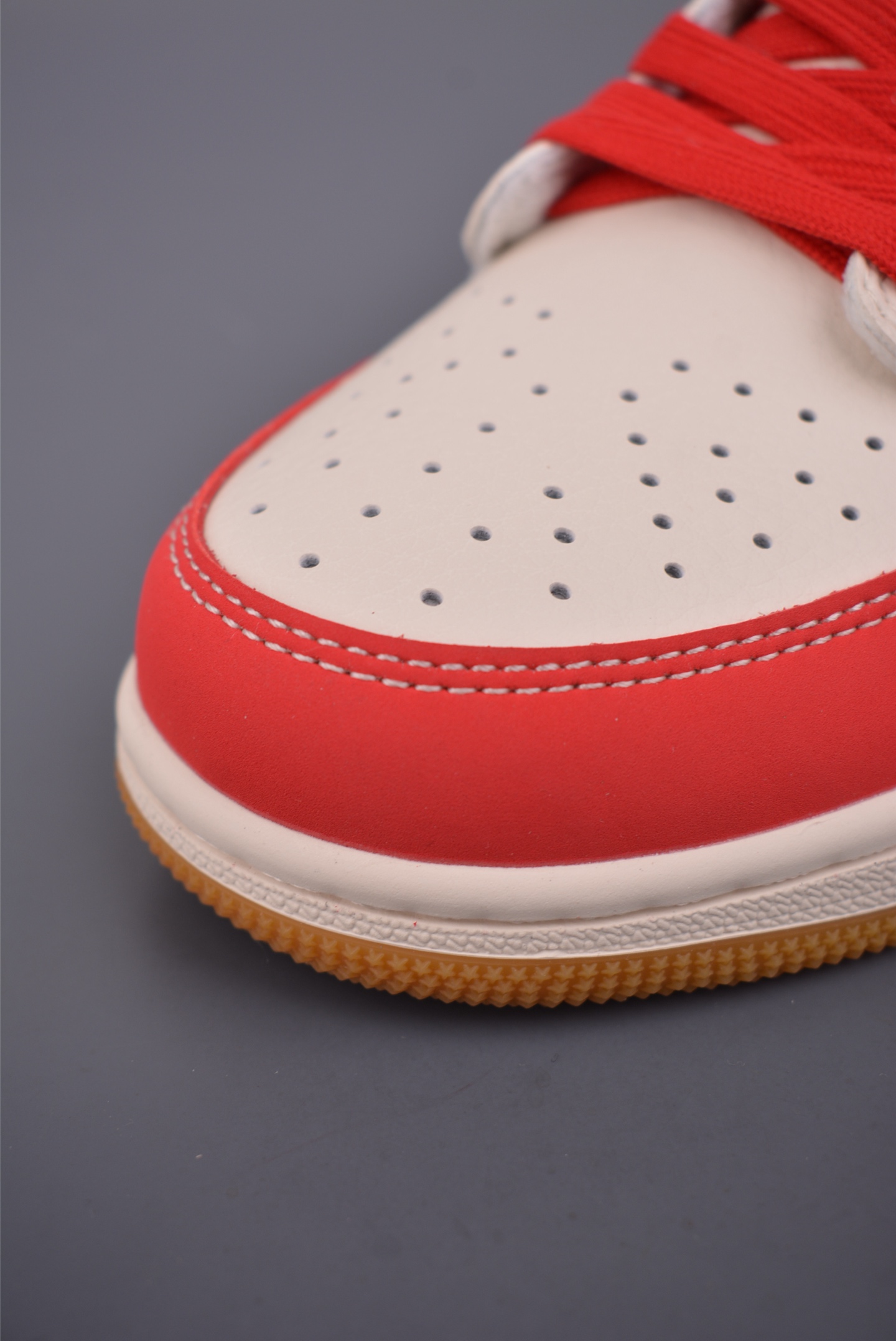 Fragment x Travis Scott x 马年限定 Air Jordan 1 Low 三方联名倒钩 ZH2598-902-Top High Quatity Cheap Sneakers Fashion Clothing Clothes Bags handbags Shoes of all Brand wholesale With The best Quality And Beautiful Price from China Factory Chinese suppliers wholesaler seller Fragment x Travis Scott x 马年限定 Air Jordan 1 Low 三方联名倒钩 ZH2598-902