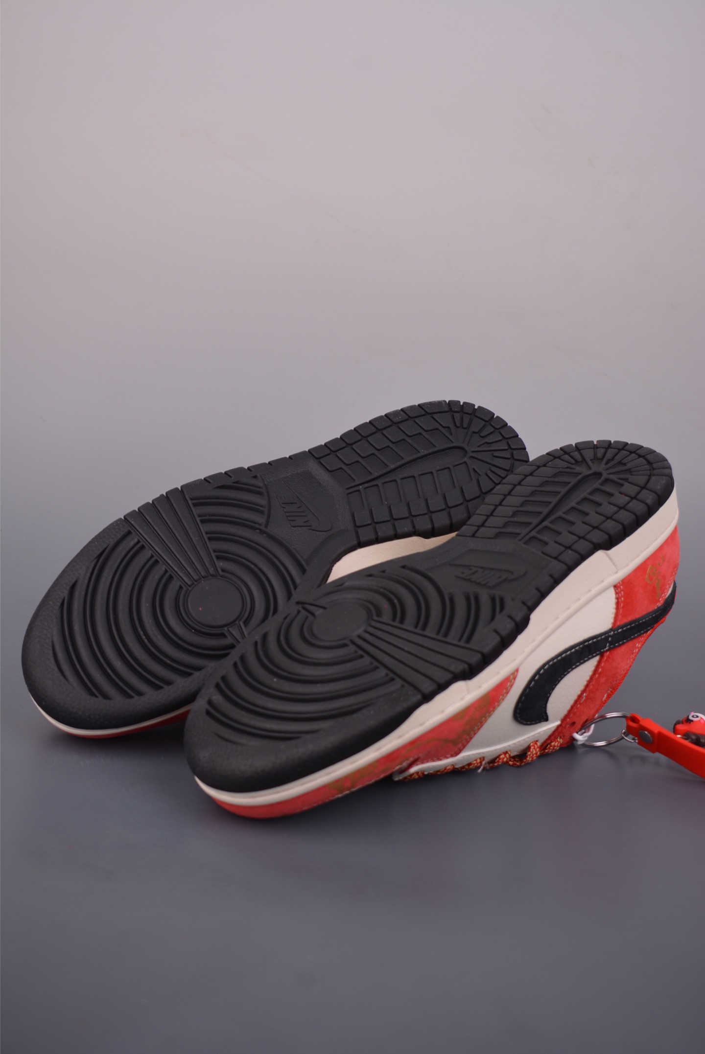 Nike SB Dunk Low 马年限定 CX5050-Y75-Top High Quatity Cheap Sneakers Fashion Clothing Clothes Bags handbags Shoes of all Brand wholesale With The best Quality And Beautiful Price from China Factory Chinese suppliers wholesaler seller Nike SB Dunk Low 马年限定 CX5050-Y75