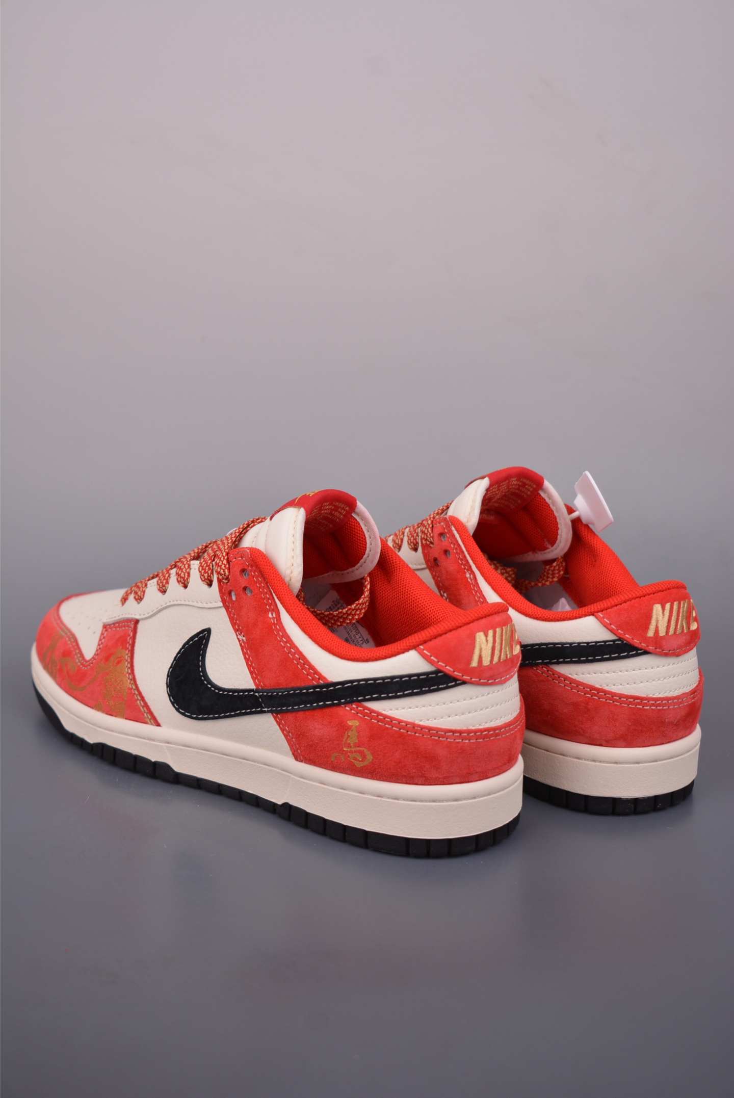 Nike SB Dunk Low 马年限定 CX5050-Y75-Top High Quatity Cheap Sneakers Fashion Clothing Clothes Bags handbags Shoes of all Brand wholesale With The best Quality And Beautiful Price from China Factory Chinese suppliers wholesaler seller Nike SB Dunk Low 马年限定 CX5050-Y75