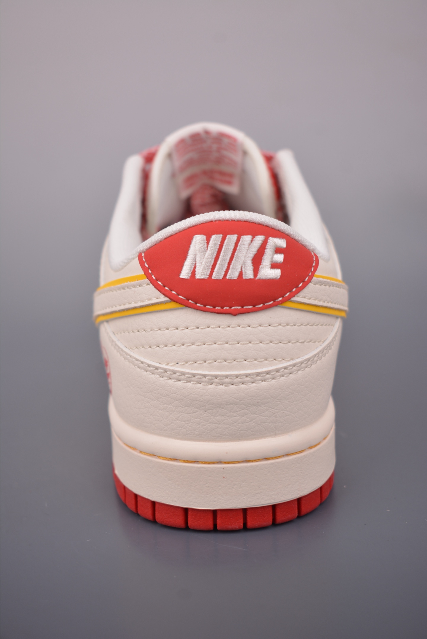 Nike SB Dunk Low 马年限定 FF9989-022-Chinese wholesaler seller Clothes Bags handbags wholesale Shoes High Quatity wholesaler seller Cheap Sneakers from China Factory Chinese suppliers china wholesale clothing wholesaler seller Nike SB Dunk Low 马年限定 FF9989-022