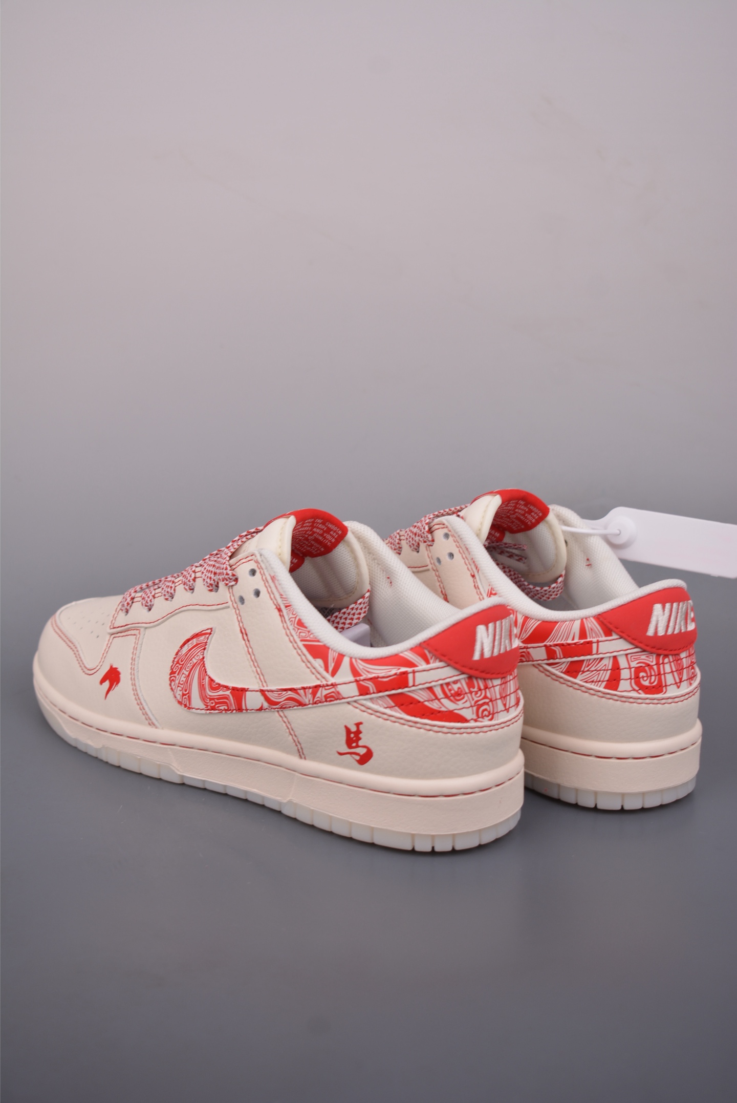 Nike SB Dunk Low 马年限定 JY6988-133-Chinese wholesaler seller Clothes Bags handbags wholesale Shoes High Quatity wholesaler seller Cheap Sneakers from China Factory Chinese suppliers china wholesale clothing wholesaler seller Nike SB Dunk Low 马年限定 JY6988-133