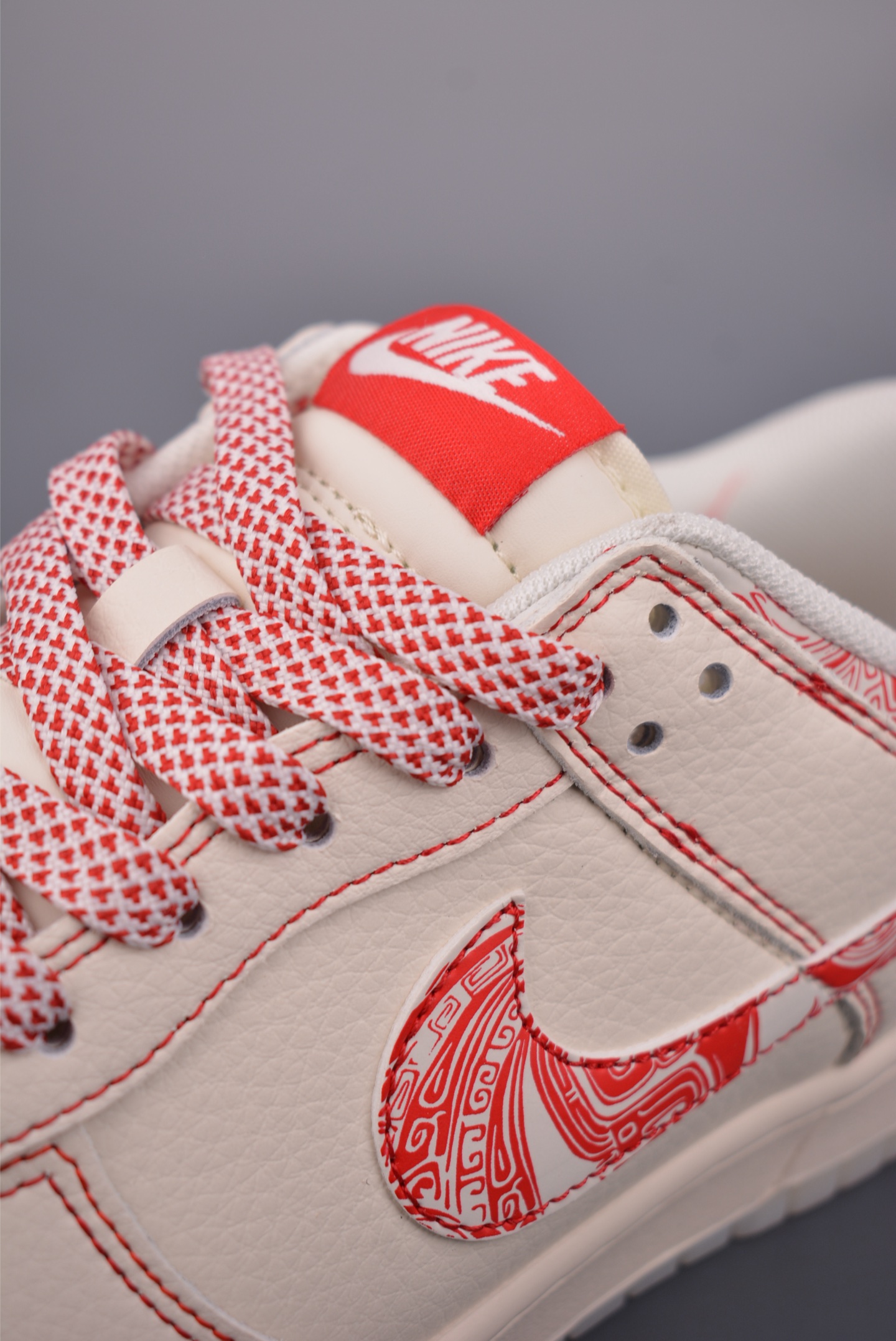 Nike SB Dunk Low 马年限定 JY6988-133-Chinese wholesaler seller Clothes Bags handbags wholesale Shoes High Quatity wholesaler seller Cheap Sneakers from China Factory Chinese suppliers china wholesale clothing wholesaler seller Nike SB Dunk Low 马年限定 JY6988-133