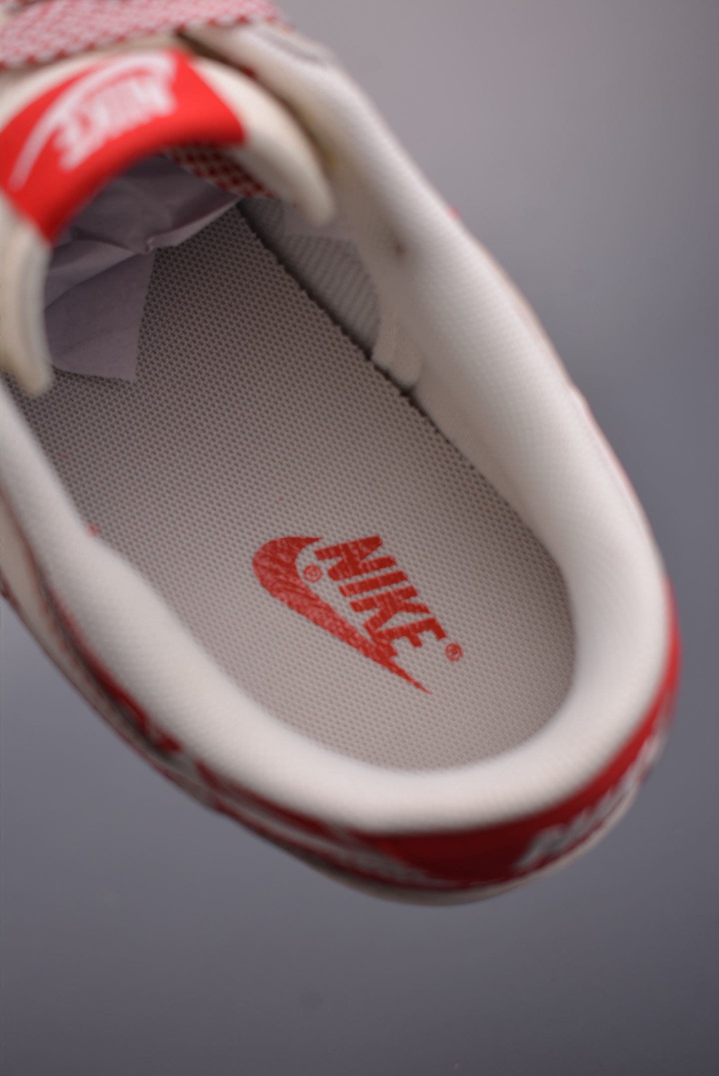 Nike SB Dunk Low 马年限定 JY6988-133-Chinese wholesaler seller Clothes Bags handbags wholesale Shoes High Quatity wholesaler seller Cheap Sneakers from China Factory Chinese suppliers china wholesale clothing wholesaler seller Nike SB Dunk Low 马年限定 JY6988-133