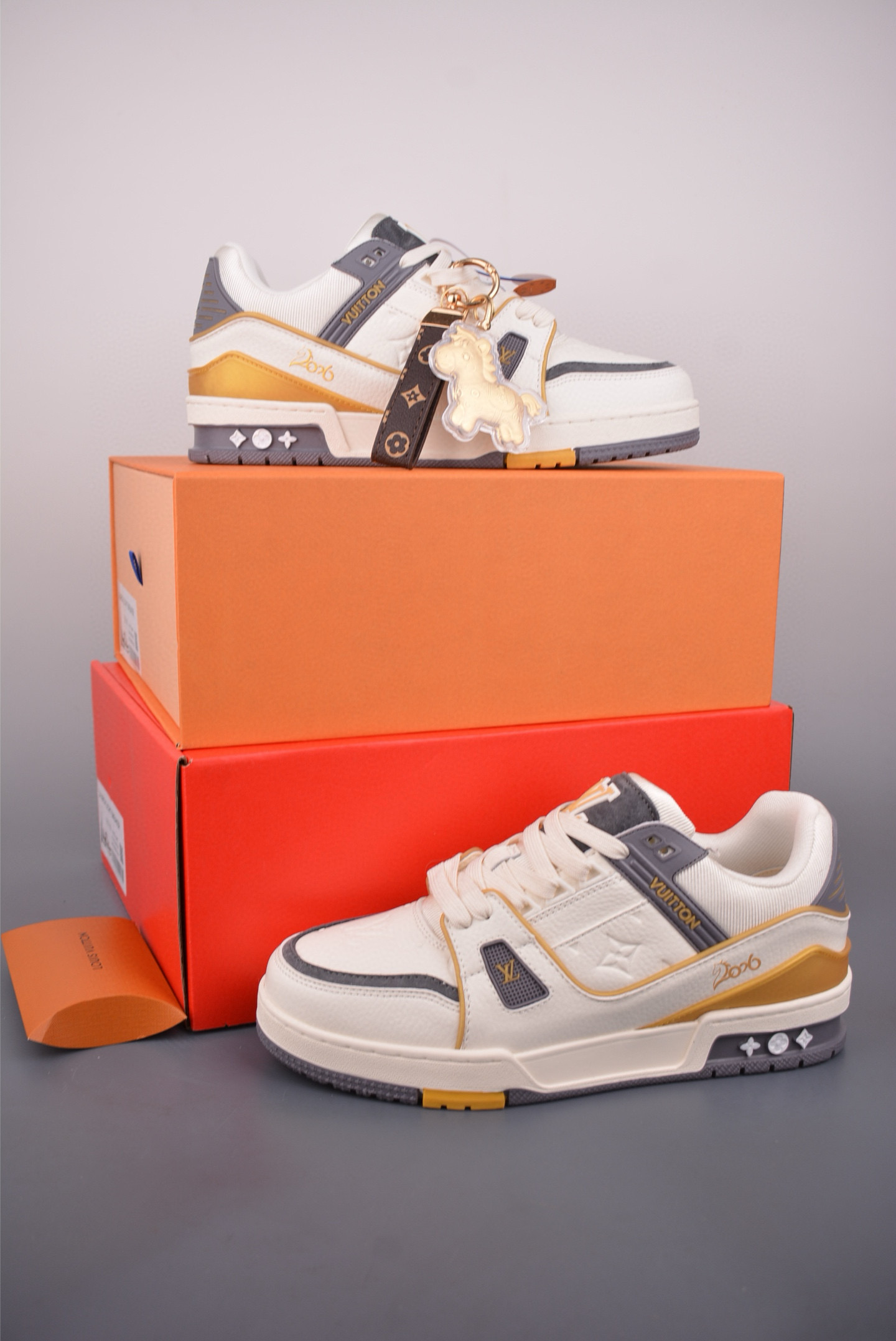 LOUIS VUITTON 路易威登 马年限定 LV Trainer 顶级创意联名-Chinese wholesaler seller Clothes Bags handbags wholesale Shoes High Quatity wholesaler seller Cheap Sneakers from China Factory Chinese suppliers china wholesale clothing wholesaler seller LOUIS VUITTON 路易威登 马年限定 LV Trainer 顶级创意联名
