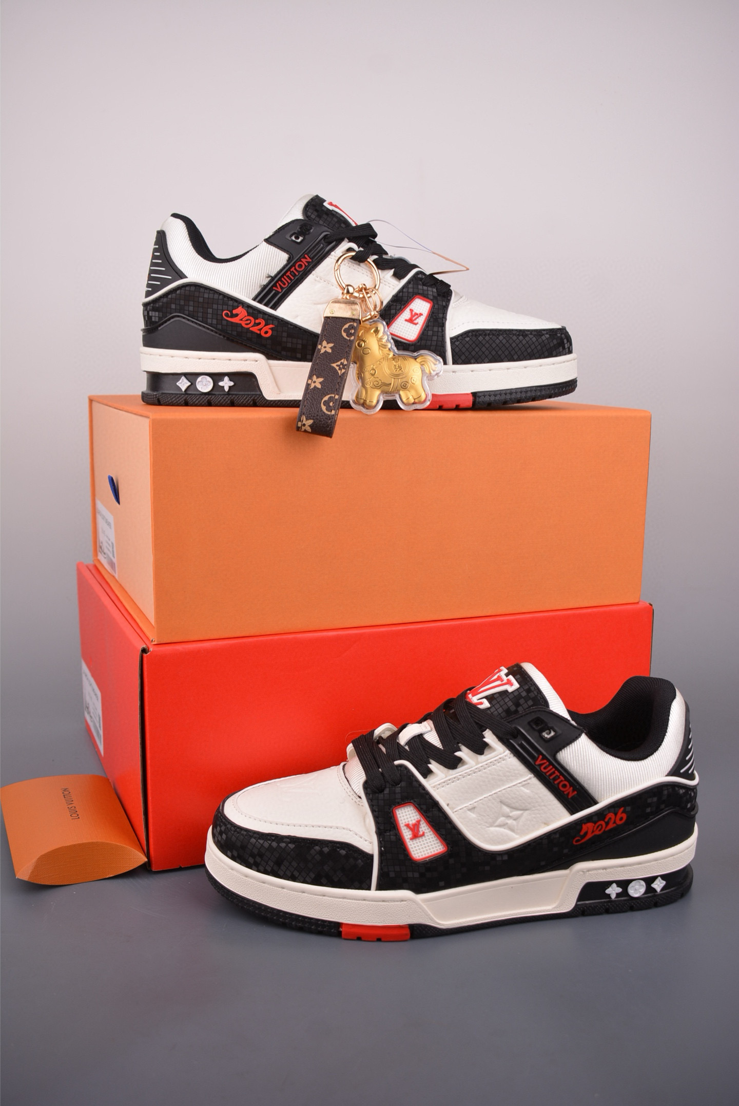 LOUIS VUITTON 路易威登 马年限定 LV Trainer 顶级创意联名-Chinese wholesaler seller Clothes Bags handbags wholesale Shoes High Quatity wholesaler seller Cheap Sneakers from China Factory Chinese suppliers china wholesale clothing wholesaler seller LOUIS VUITTON 路易威登 马年限定 LV Trainer 顶级创意联名