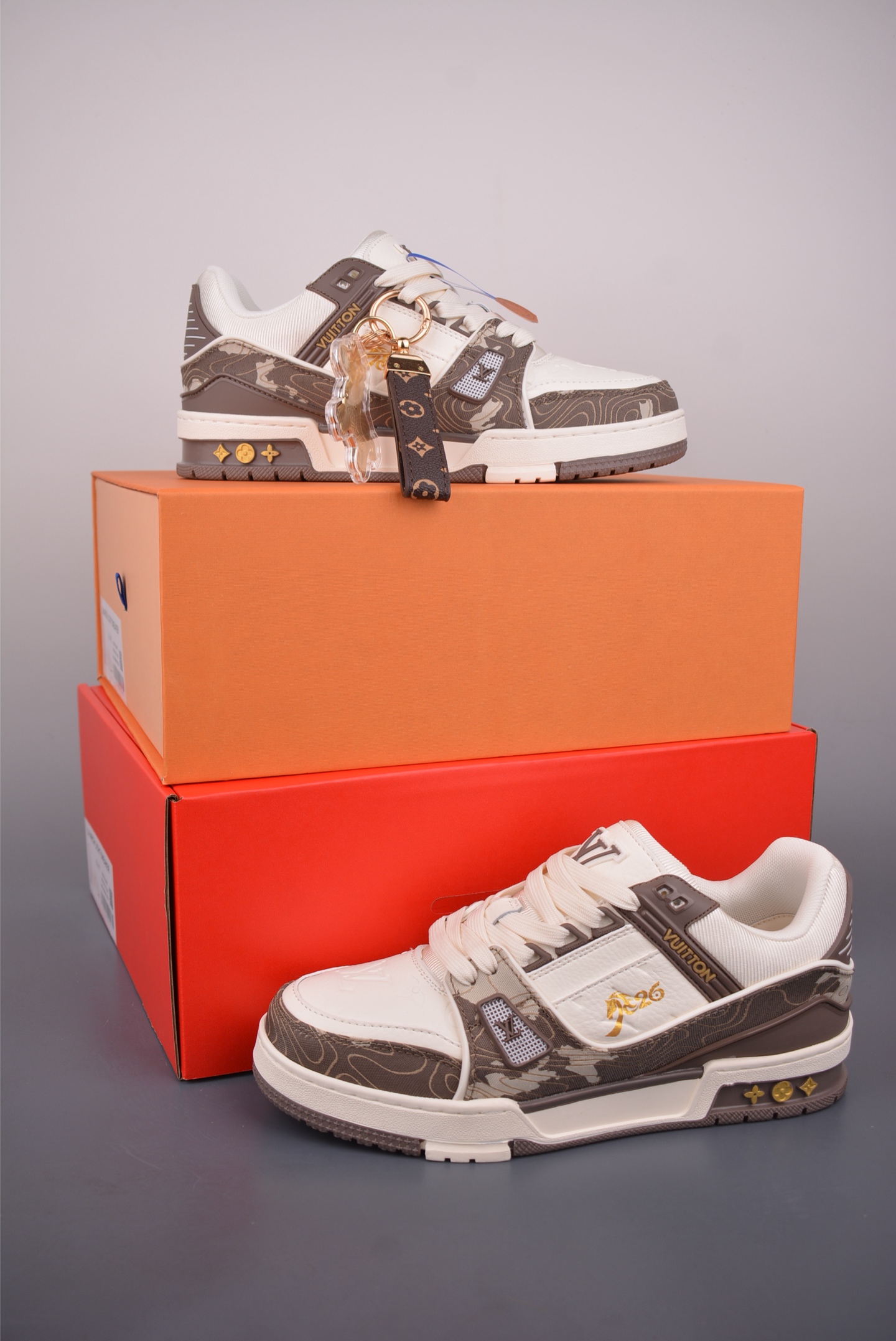 LOUIS VUITTON 路易威登 马年限定 LV Trainer 顶级创意联名-Chinese wholesaler seller Clothes Bags handbags wholesale Shoes High Quatity wholesaler seller Cheap Sneakers from China Factory Chinese suppliers china wholesale clothing wholesaler seller LOUIS VUITTON 路易威登 马年限定 LV Trainer 顶级创意联名