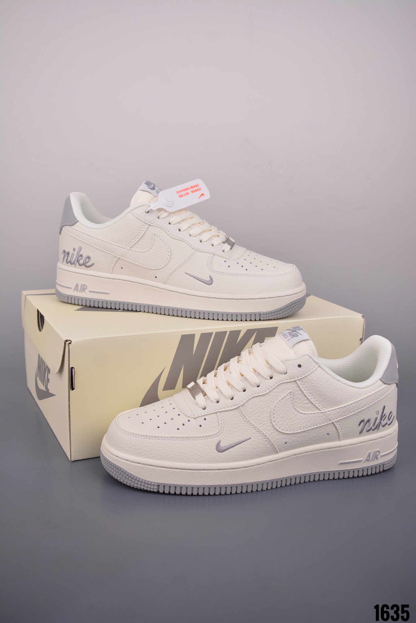 Nike Air Force 1 Low 马年限定 NH0601-542-Top High Quatity Cheap Sneakers Fashion Clothing Clothes Bags handbags Shoes of all Brand wholesale With The best Quality And Beautiful Price from China Factory Chinese suppliers wholesaler seller Nike Air Force 1 Low 马年限定 NH0601-542