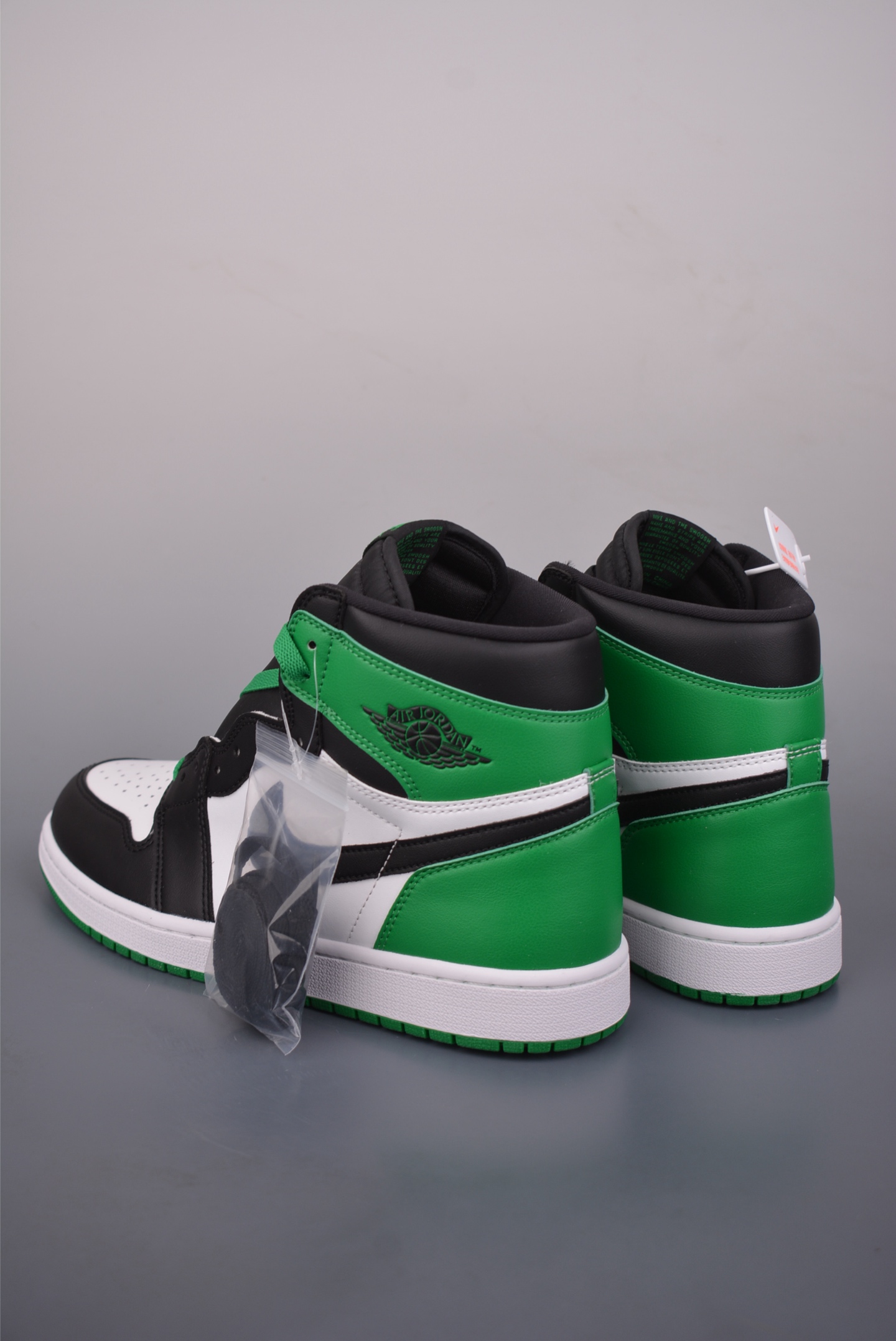 240 Jordan Air Jordan 1 High 白绿 DZ5485-031-Chinese UA Cheap High Quatity Brand Clothes Bags handbags Sneakers wholesale wholesaler seller from China Factory suppliers Fashion Clothing Shoes best Quality Beautiful Price 240 Jordan Air Jordan 1 High 白绿 DZ5485-031