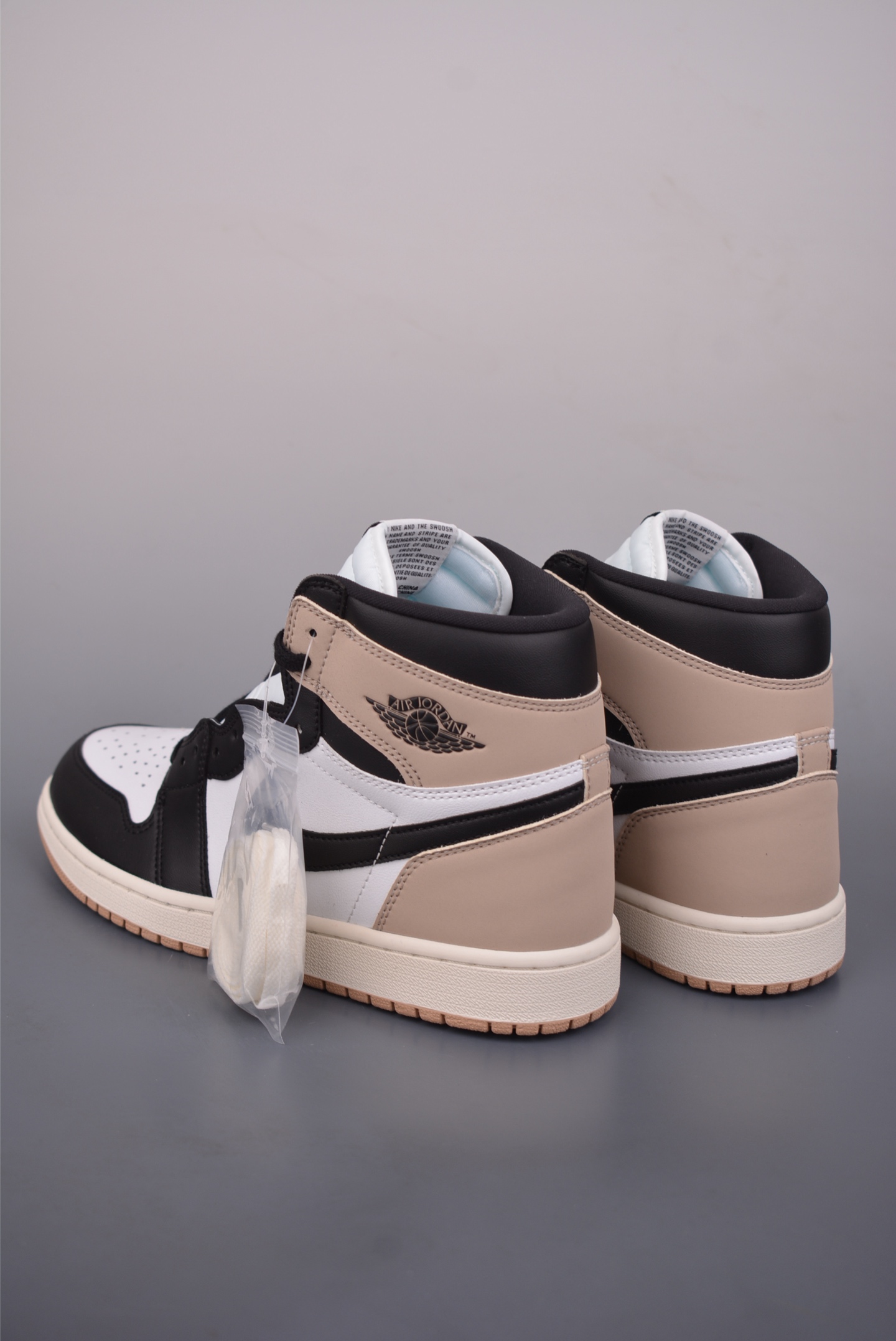 Jordan Air Jordan 1 High 棕黑 FD2596-021-Top High Quatity Cheap Sneakers Fashion Clothing Clothes Bags handbags Shoes of all Brand wholesale With The best Quality And Beautiful Price from China Factory Chinese suppliers wholesaler seller Jordan Air Jordan 1 High 棕黑 FD2596-021