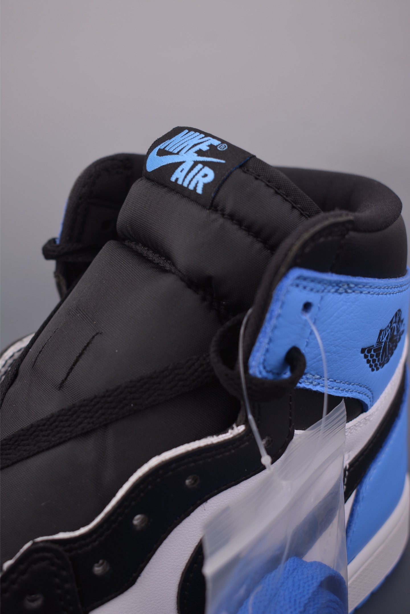 Jordan Air Jordan 1 High 蓝白 莞产原底面 DZ5485-400-Top High Quatity Cheap Sneakers Fashion Clothing Clothes Bags handbags Shoes of all Brand wholesale With The best Quality And Beautiful Price from China Factory Chinese suppliers wholesaler seller Jordan Air Jordan 1 High 蓝白 莞产原底面 DZ5485-400