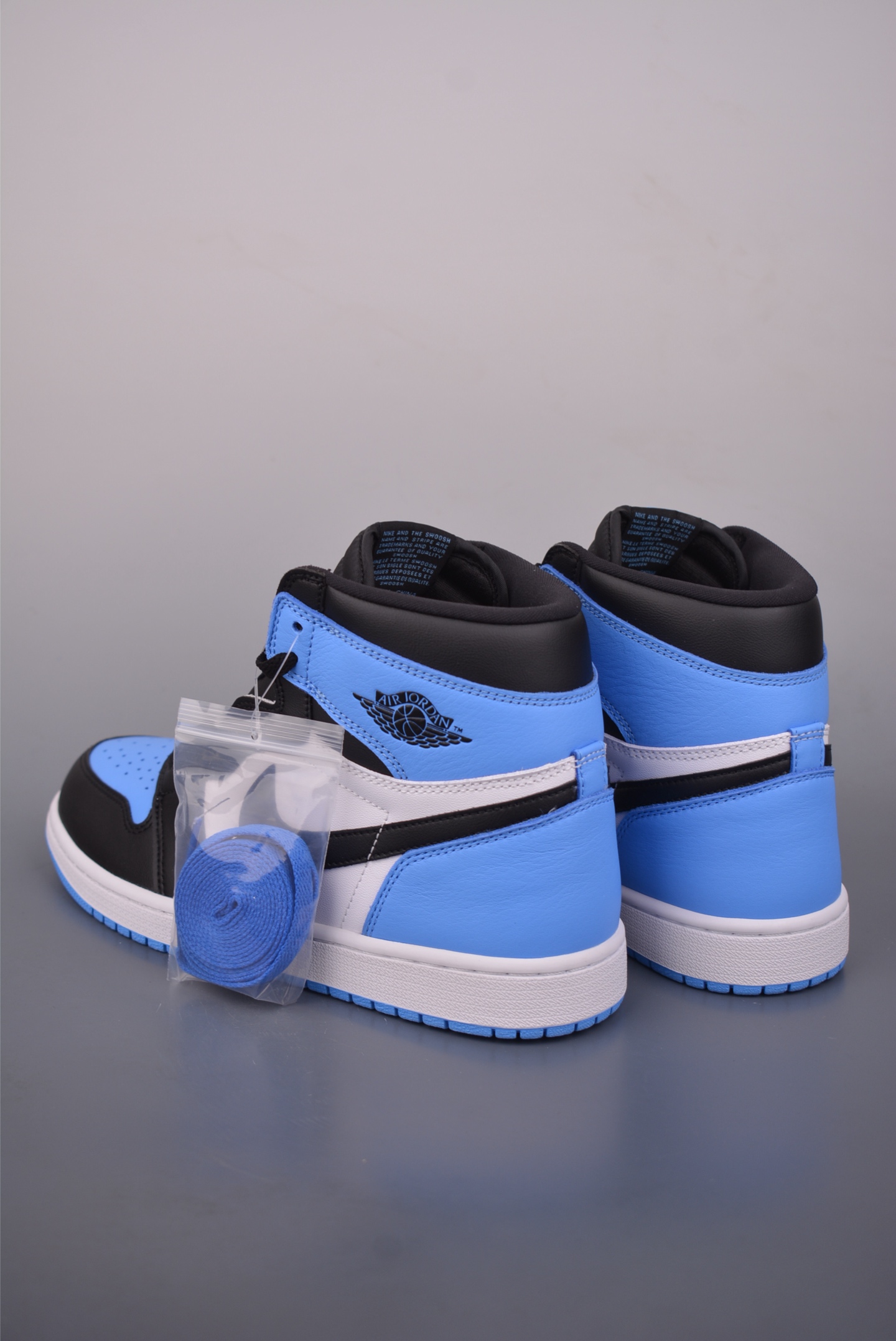 Jordan Air Jordan 1 High 蓝白 莞产原底面 DZ5485-400-Top High Quatity Cheap Sneakers Fashion Clothing Clothes Bags handbags Shoes of all Brand wholesale With The best Quality And Beautiful Price from China Factory Chinese suppliers wholesaler seller Jordan Air Jordan 1 High 蓝白 莞产原底面 DZ5485-400