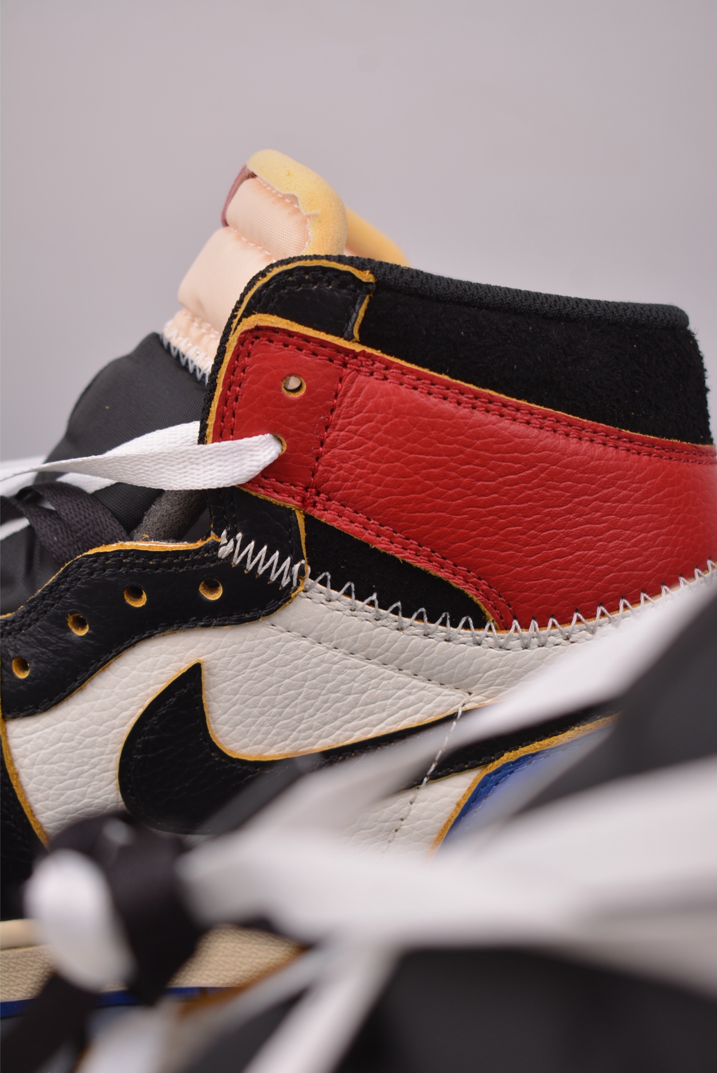 350 Union LA x Fragment Design x Jordan Air Jordan 1 High 复刻黑白蓝 IO7847-002-Chinese UA Cheap High Quatity Brand Clothes Bags handbags Sneakers wholesale wholesaler seller from China Factory suppliers Fashion Clothing Shoes best Quality Beautiful Price 350 Union LA x Fragment Design x Jordan Air Jordan 1 High 复刻黑白蓝 IO7847-002