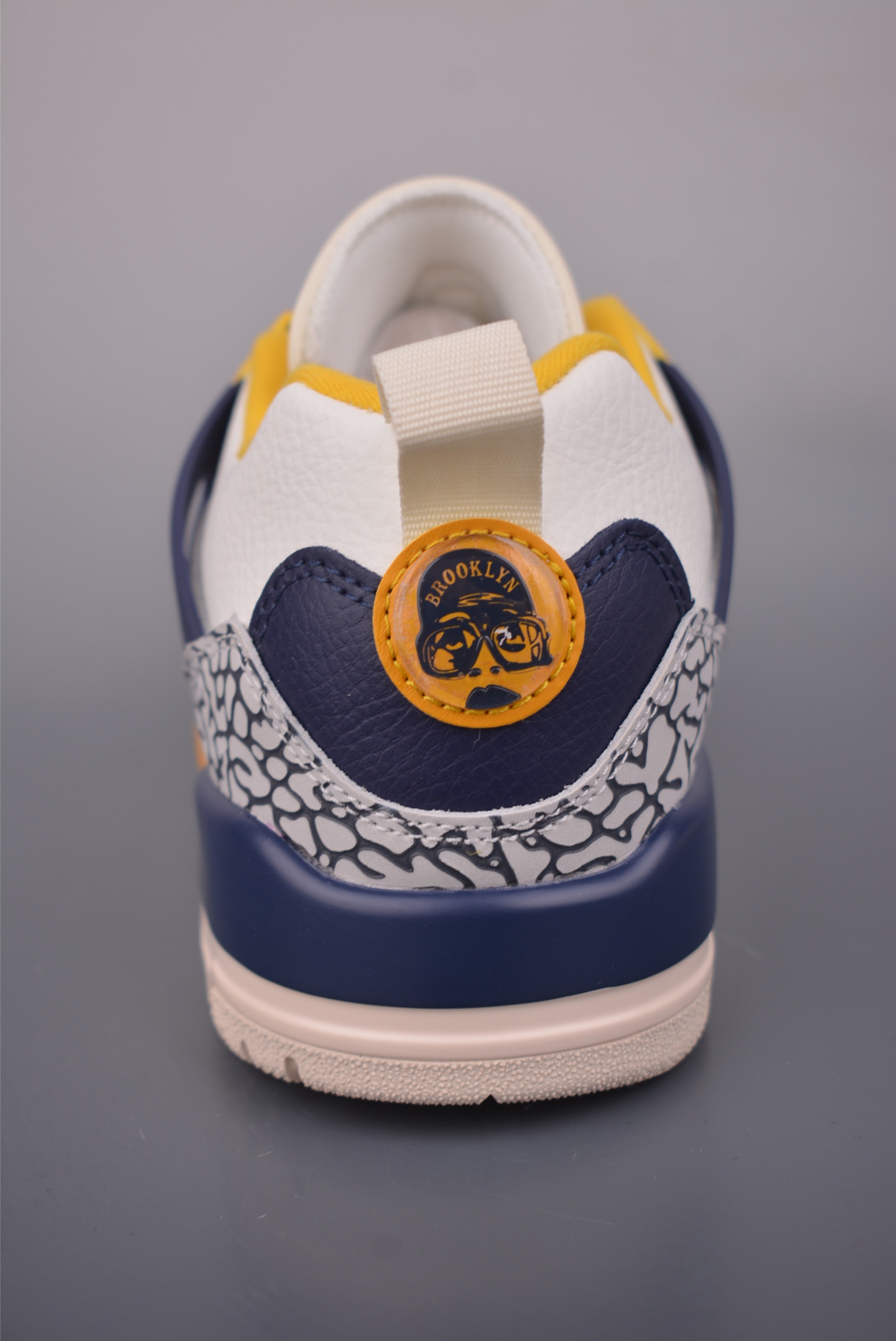 260 A Jordan Spizike Low 低帮篮球鞋 FQ1759-111