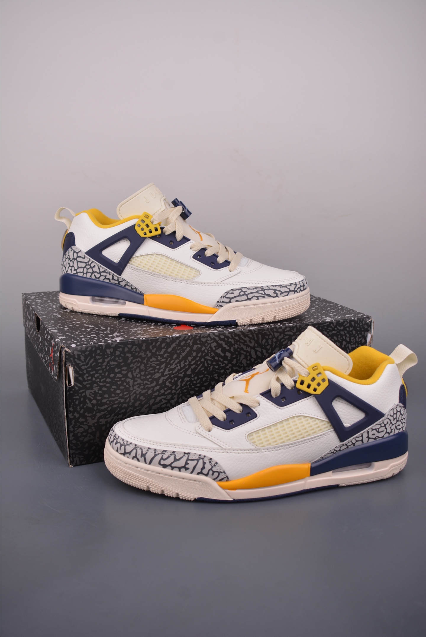 260 A Jordan Spizike Low 低帮篮球鞋 FQ1759-111