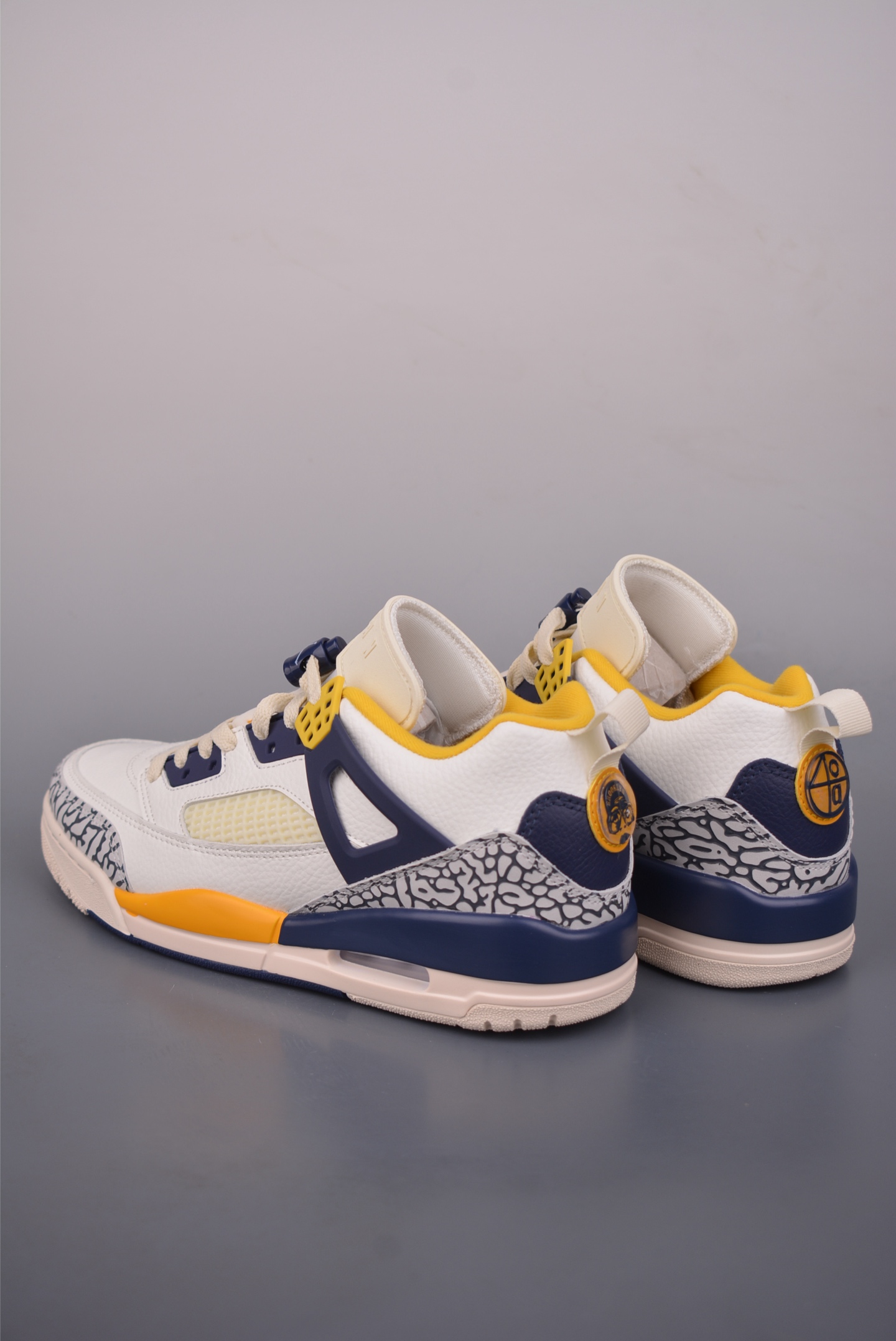 260 A Jordan Spizike Low 低帮篮球鞋 FQ1759-111
