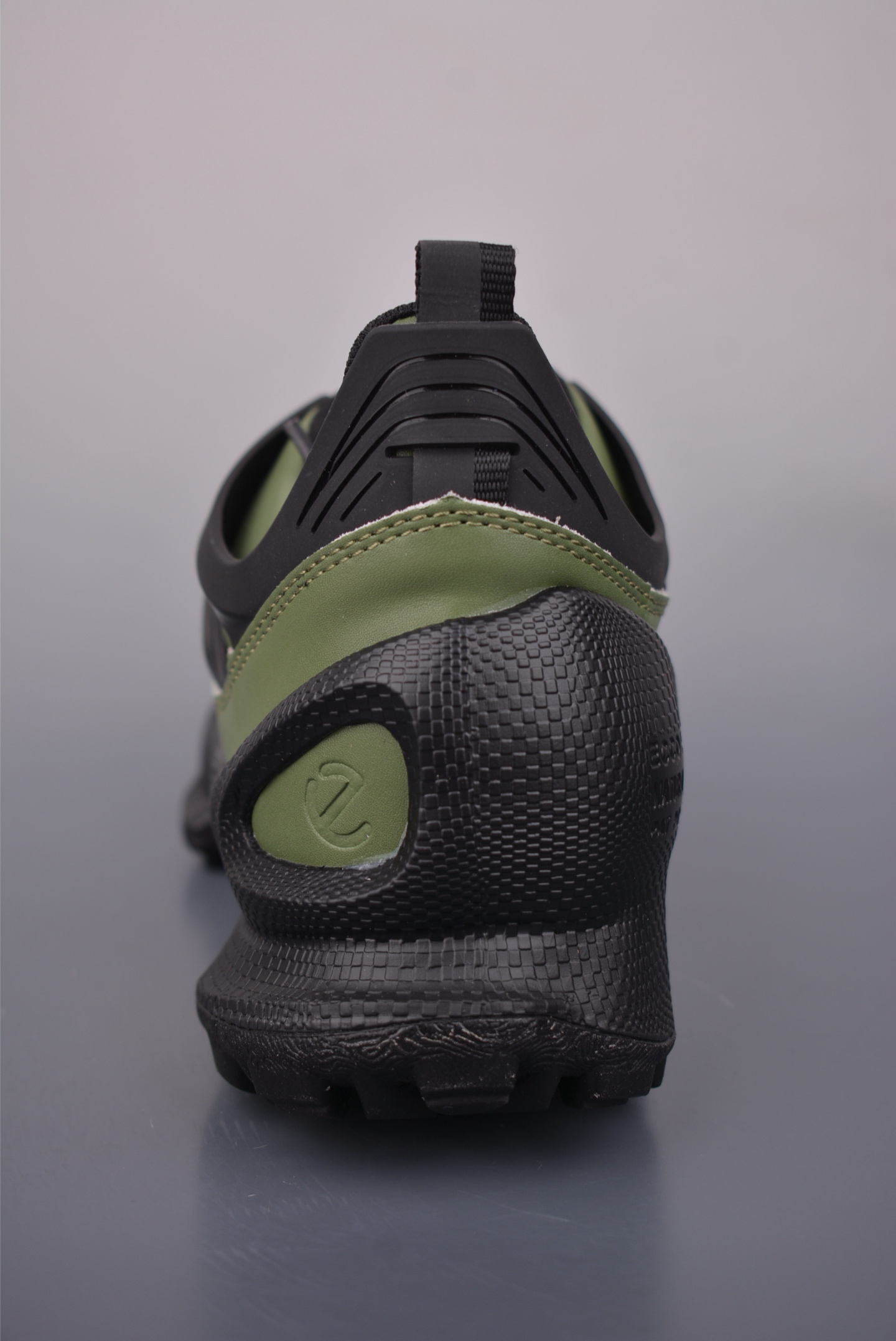 ECCO爱步男士休闲运动鞋 缓震透气跑步鞋 BIOM系列新款 8003324-Top High Quatity Cheap Sneakers Fashion Clothing Clothes Bags handbags Shoes of all Brand wholesale With The best Quality And Beautiful Price from China Factory Chinese suppliers wholesaler seller ECCO爱步男士休闲运动鞋 缓震透气跑步鞋 BIOM系列新款 8003324