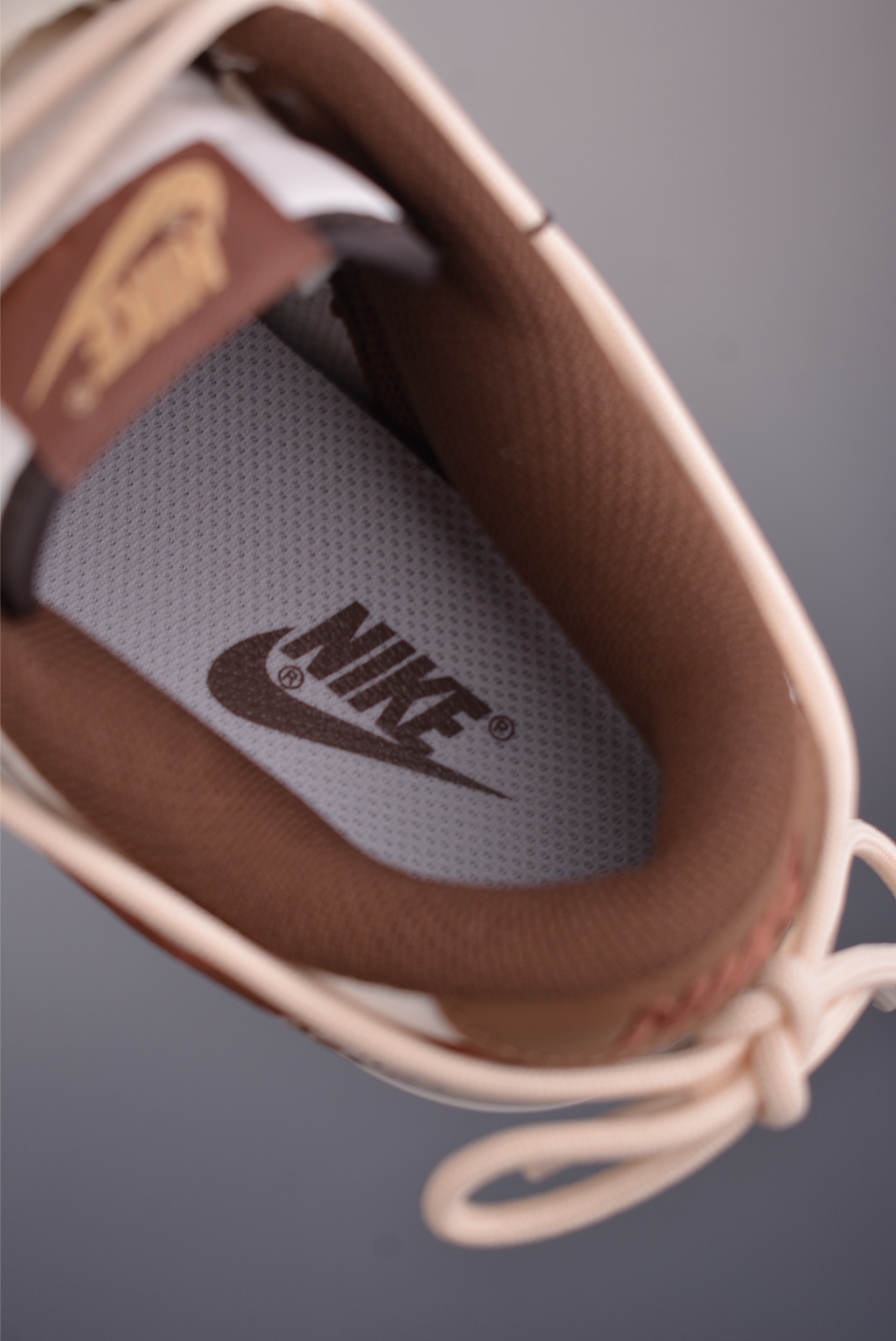 Nike SB Dunk Low 奶茶棕 解构绑带 HM3695-071-Top High Quatity Cheap Sneakers Fashion Clothing Clothes Bags handbags Shoes of all Brand wholesale With The best Quality And Beautiful Price from China Factory Chinese suppliers wholesaler seller Nike SB Dunk Low 奶茶棕 解构绑带 HM3695-071