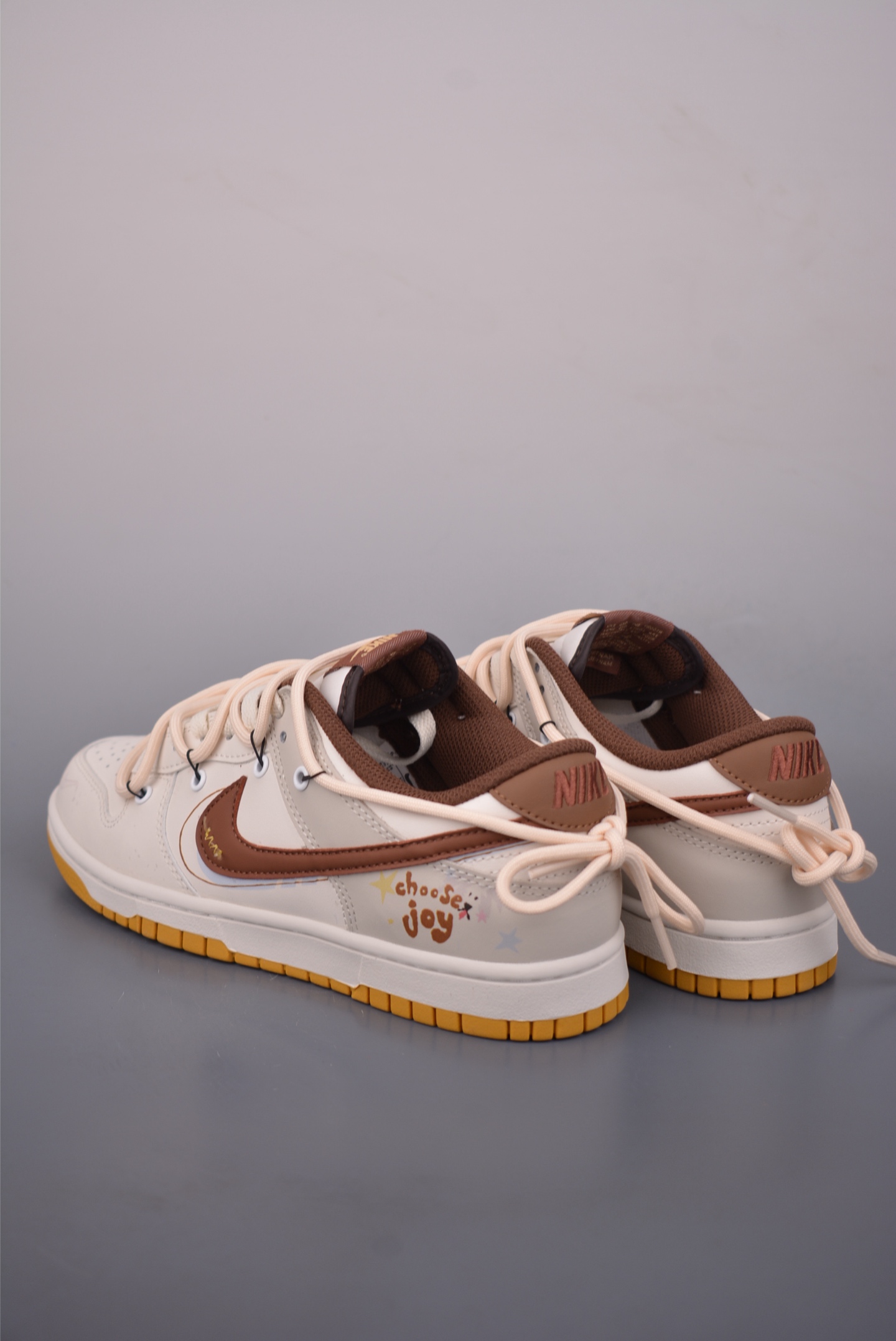 Nike SB Dunk Low 奶茶棕 解构绑带 HM3695-071-Top High Quatity Cheap Sneakers Fashion Clothing Clothes Bags handbags Shoes of all Brand wholesale With The best Quality And Beautiful Price from China Factory Chinese suppliers wholesaler seller Nike SB Dunk Low 奶茶棕 解构绑带 HM3695-071