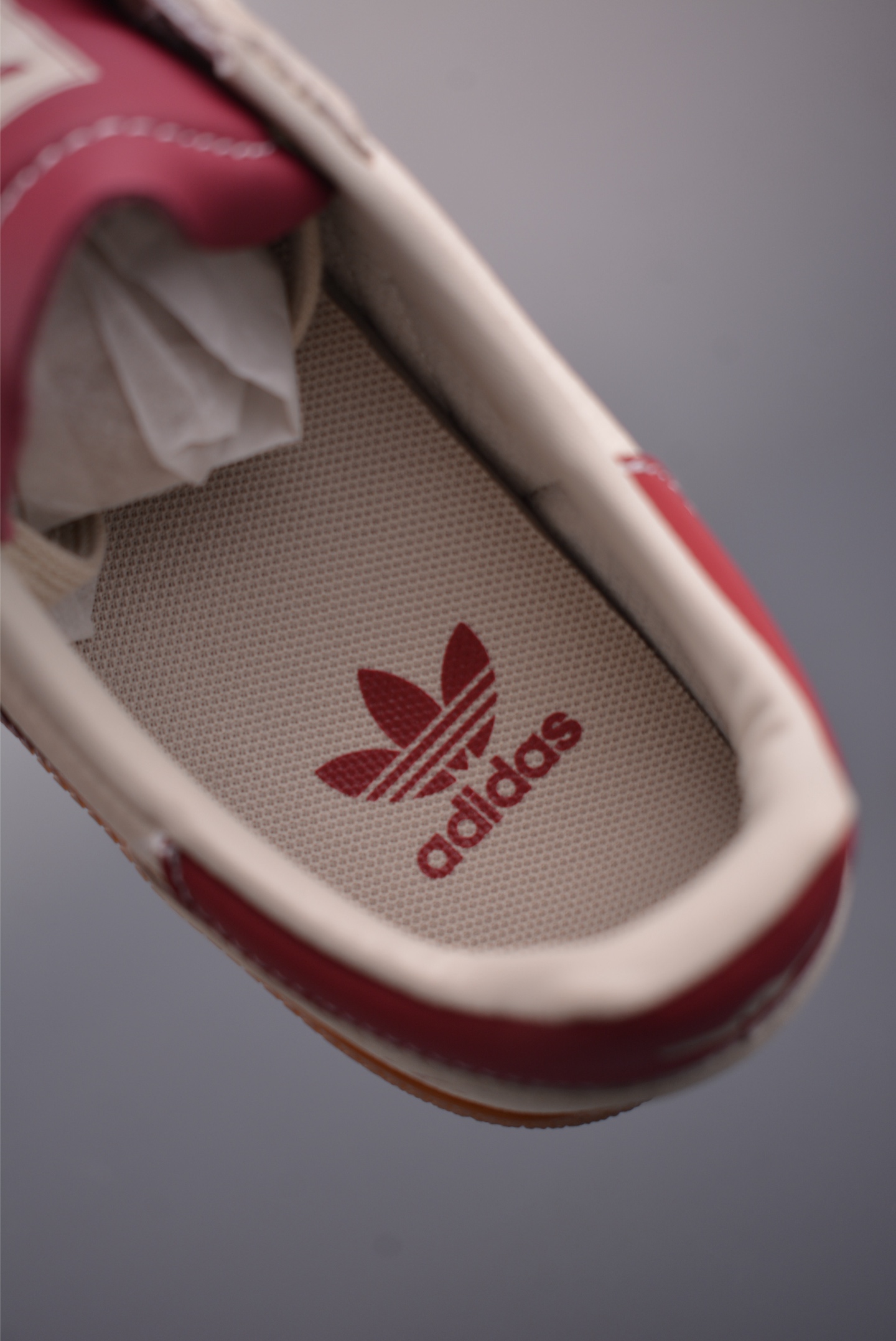 Adidas三叶草SAMBA 休闲板鞋 马年限定 LX092127-110-Top High Quatity Cheap Sneakers Fashion Clothing Clothes Bags handbags Shoes of all Brand wholesale With The best Quality And Beautiful Price from China Factory Chinese suppliers wholesaler seller Adidas三叶草SAMBA 休闲板鞋 马年限定 LX092127-110