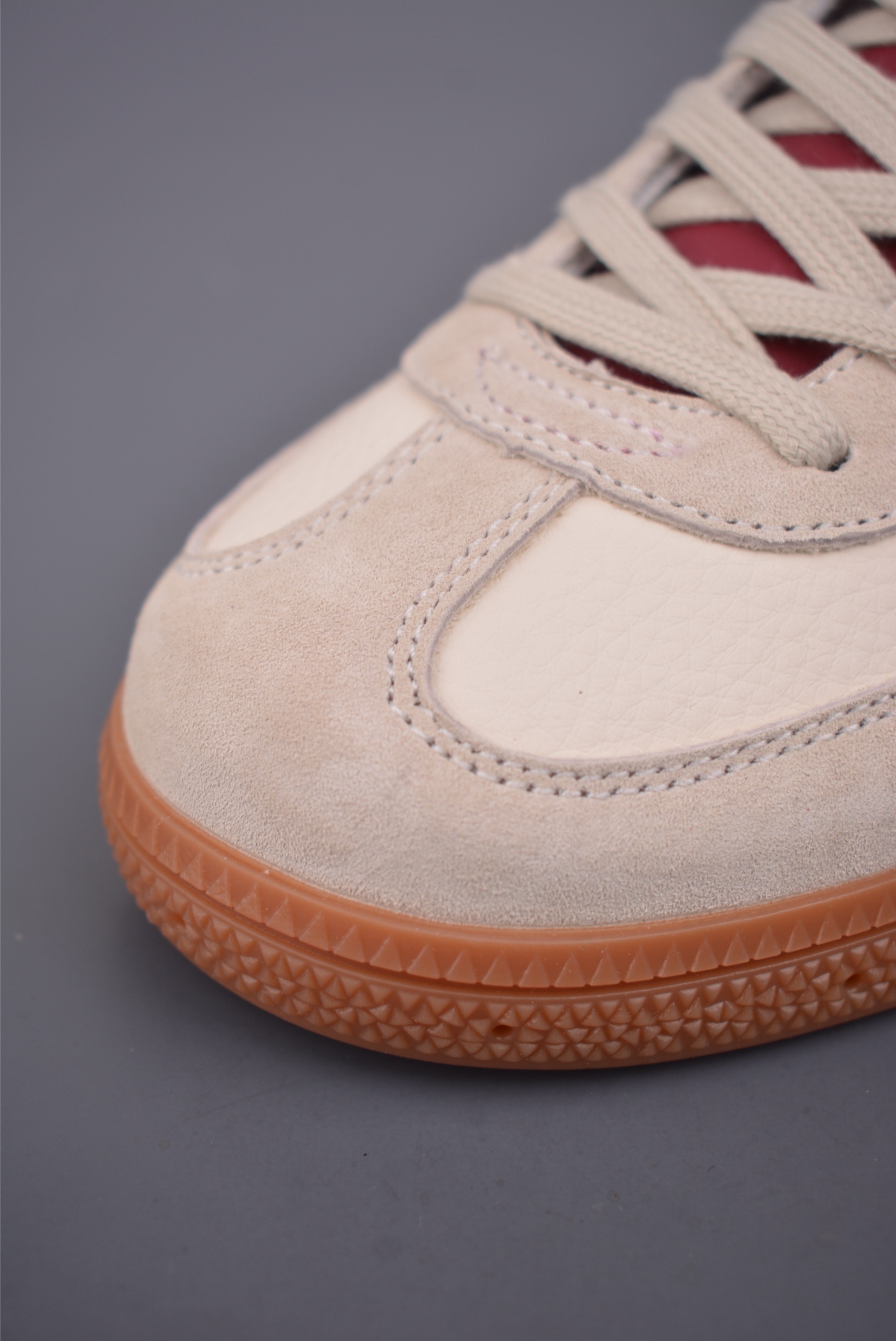 Adidas三叶草SAMBA 休闲板鞋 马年限定 LX092127-110-Top High Quatity Cheap Sneakers Fashion Clothing Clothes Bags handbags Shoes of all Brand wholesale With The best Quality And Beautiful Price from China Factory Chinese suppliers wholesaler seller Adidas三叶草SAMBA 休闲板鞋 马年限定 LX092127-110
