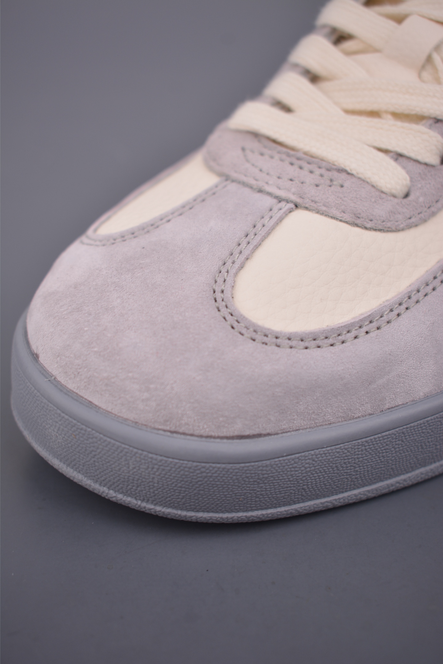 adidas Originals Gazelle INdoor 马年限定 三叶草休闲防滑耐磨低帮板鞋 ZH2598-Top High Quatity Cheap Sneakers Fashion Clothing Clothes Bags handbags Shoes of all Brand wholesale With The best Quality And Beautiful Price from China Factory Chinese suppliers wholesaler seller adidas Originals Gazelle INdoor 马年限定 三叶草休闲防滑耐磨低帮板鞋 ZH2598