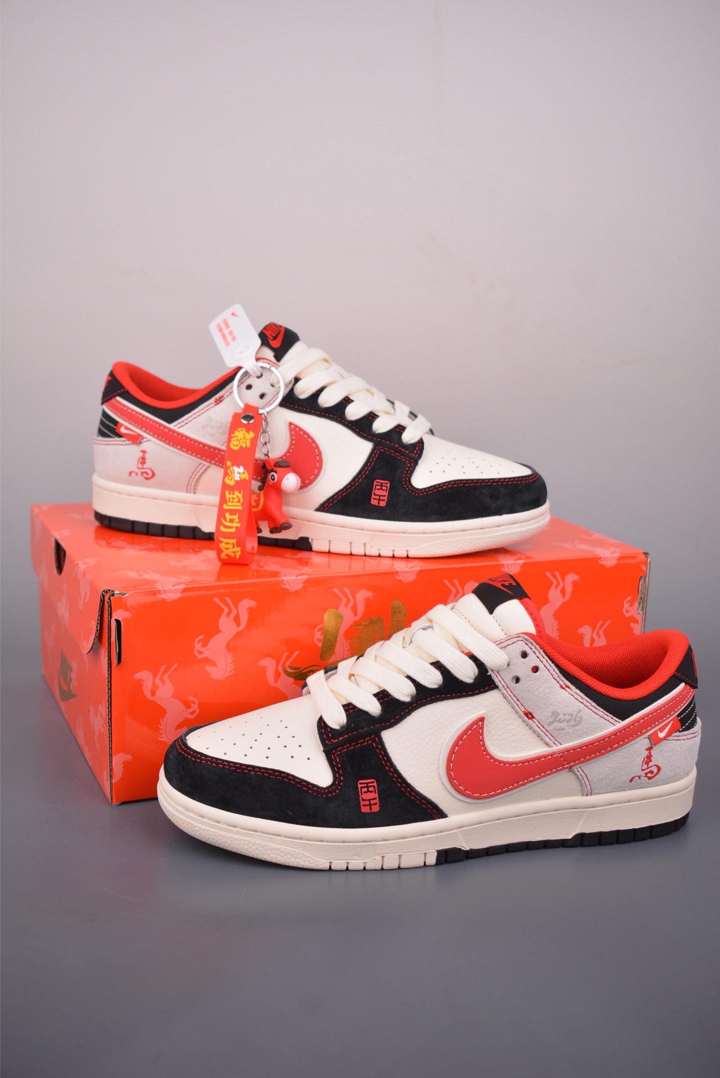 260 Nike SB Dunk Low 马年限定 CX5050-Y78-Chinese UA Cheap High Quatity Brand Clothes Bags handbags Sneakers wholesale wholesaler seller from China Factory suppliers Fashion Clothing Shoes best Quality Beautiful Price 260 Nike SB Dunk Low 马年限定 CX5050-Y78