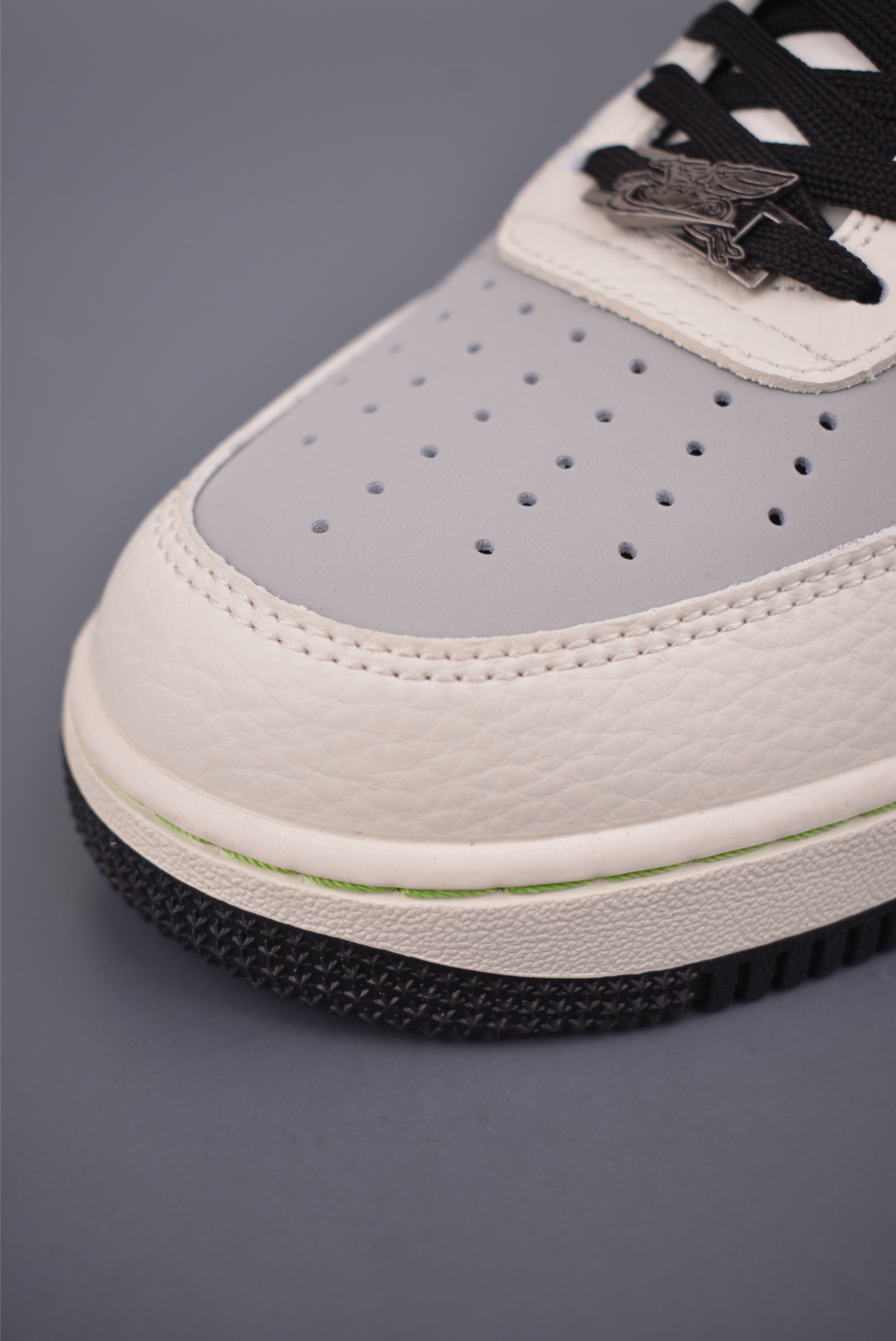 Nike Air Force 1 Low LV联名 XY9025-012-Top High Quatity Cheap Sneakers Fashion Clothing Clothes Bags handbags Shoes of all Brand wholesale With The best Quality And Beautiful Price from China Factory Chinese suppliers wholesaler seller Nike Air Force 1 Low LV联名 XY9025-012