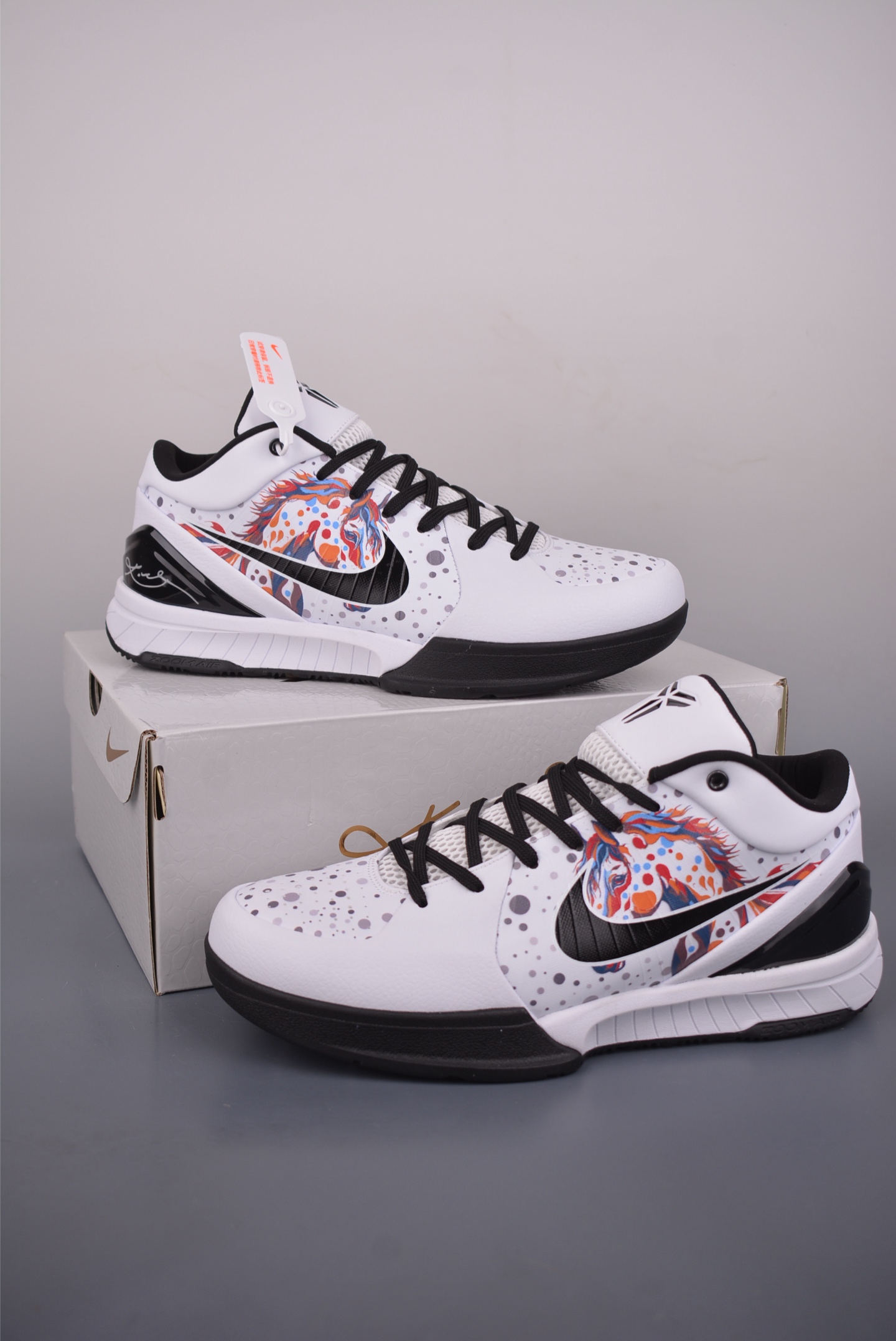 360 Nike Zoom Kobe 马年限定 CNY新年款 低帮复刻实战运动低帮文化篮球鞋-Chinese UA Cheap High Quatity Brand Clothes Bags handbags Sneakers wholesale wholesaler seller from China Factory suppliers Fashion Clothing Shoes best Quality Beautiful Price 360 Nike Zoom Kobe 马年限定 CNY新年款 低帮复刻实战运动低帮文化篮球鞋