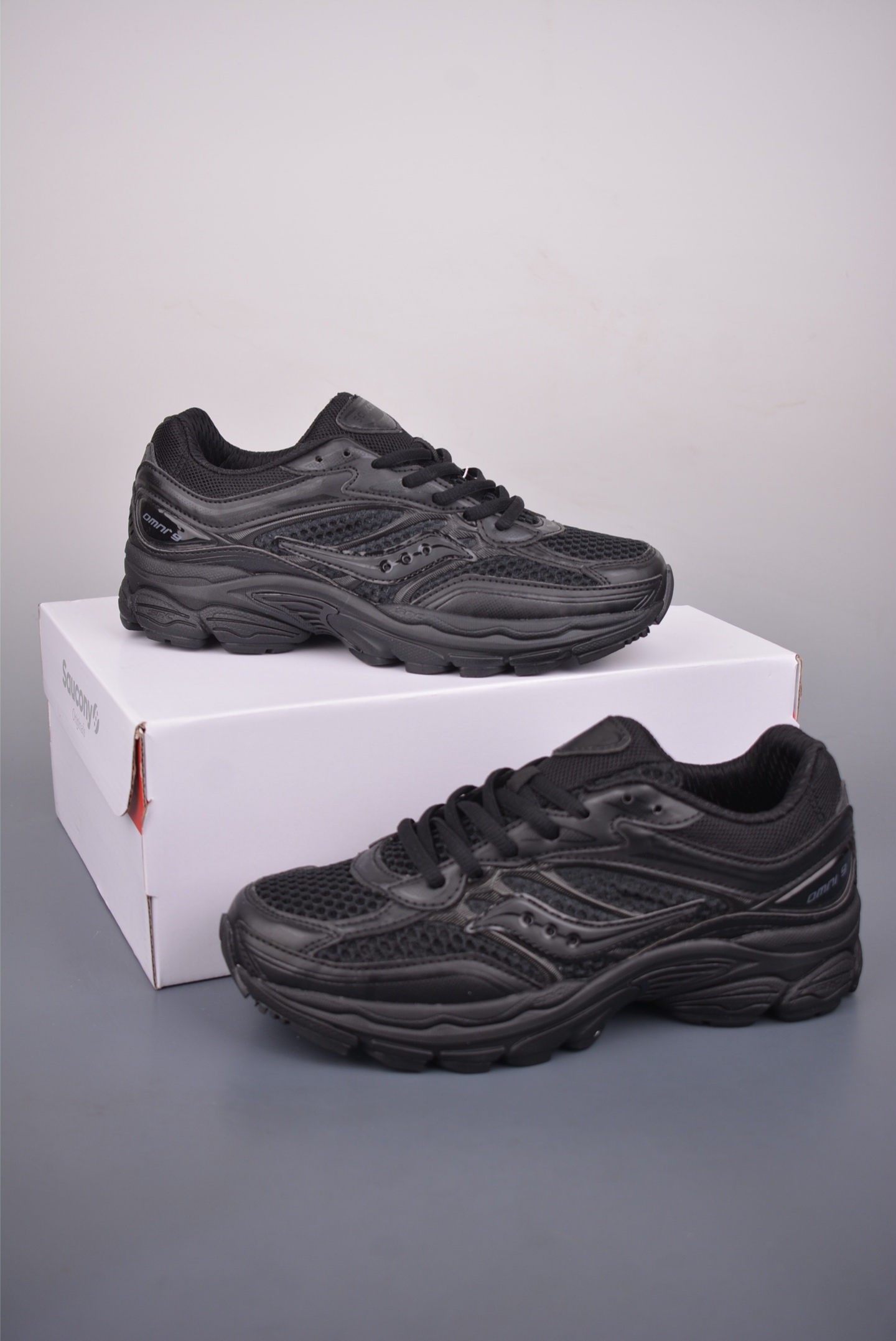 280 Saucony索康尼 Pro Grid Omni 9 全擎9 舒适柔软跑步鞋 S70897