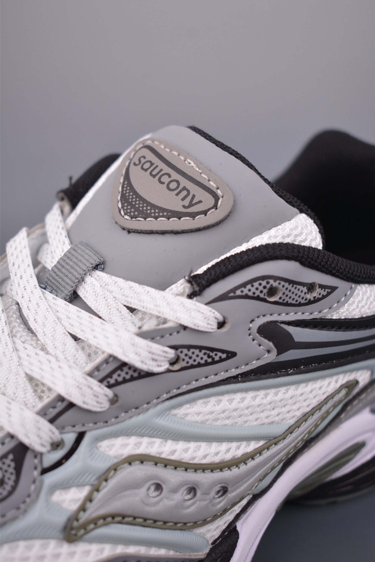 Saucony索康尼 Pro Grid Omni 9 全擎9 舒适柔软跑步鞋 S70844-Top High Quatity Cheap Sneakers Fashion Clothing Clothes Bags handbags Shoes of all Brand wholesale With The best Quality And Beautiful Price from China Factory Chinese suppliers wholesaler seller Saucony索康尼 Pro Grid Omni 9 全擎9 舒适柔软跑步鞋 S70844