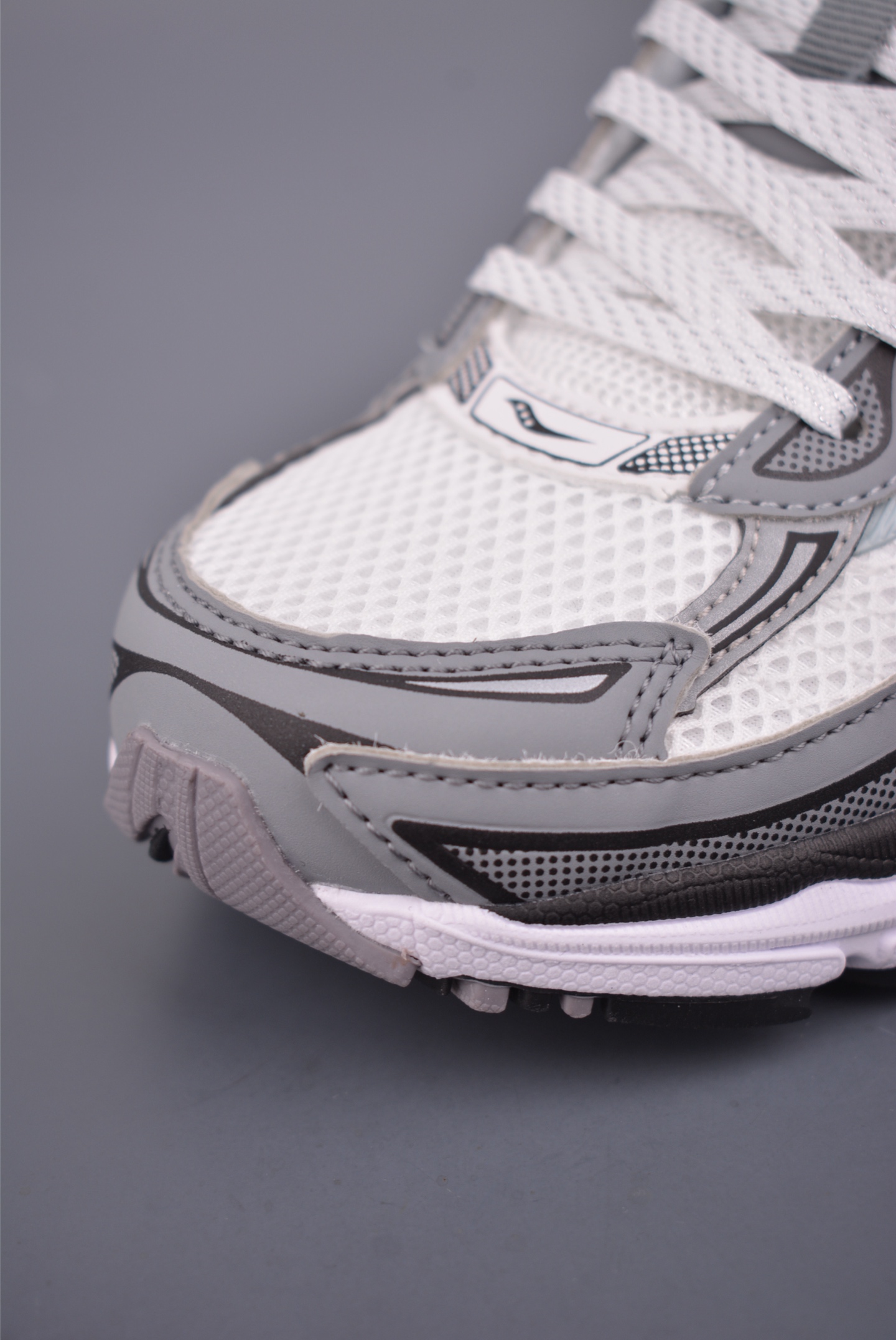 Saucony索康尼 Pro Grid Omni 9 全擎9 舒适柔软跑步鞋 S70844-Top High Quatity Cheap Sneakers Fashion Clothing Clothes Bags handbags Shoes of all Brand wholesale With The best Quality And Beautiful Price from China Factory Chinese suppliers wholesaler seller Saucony索康尼 Pro Grid Omni 9 全擎9 舒适柔软跑步鞋 S70844