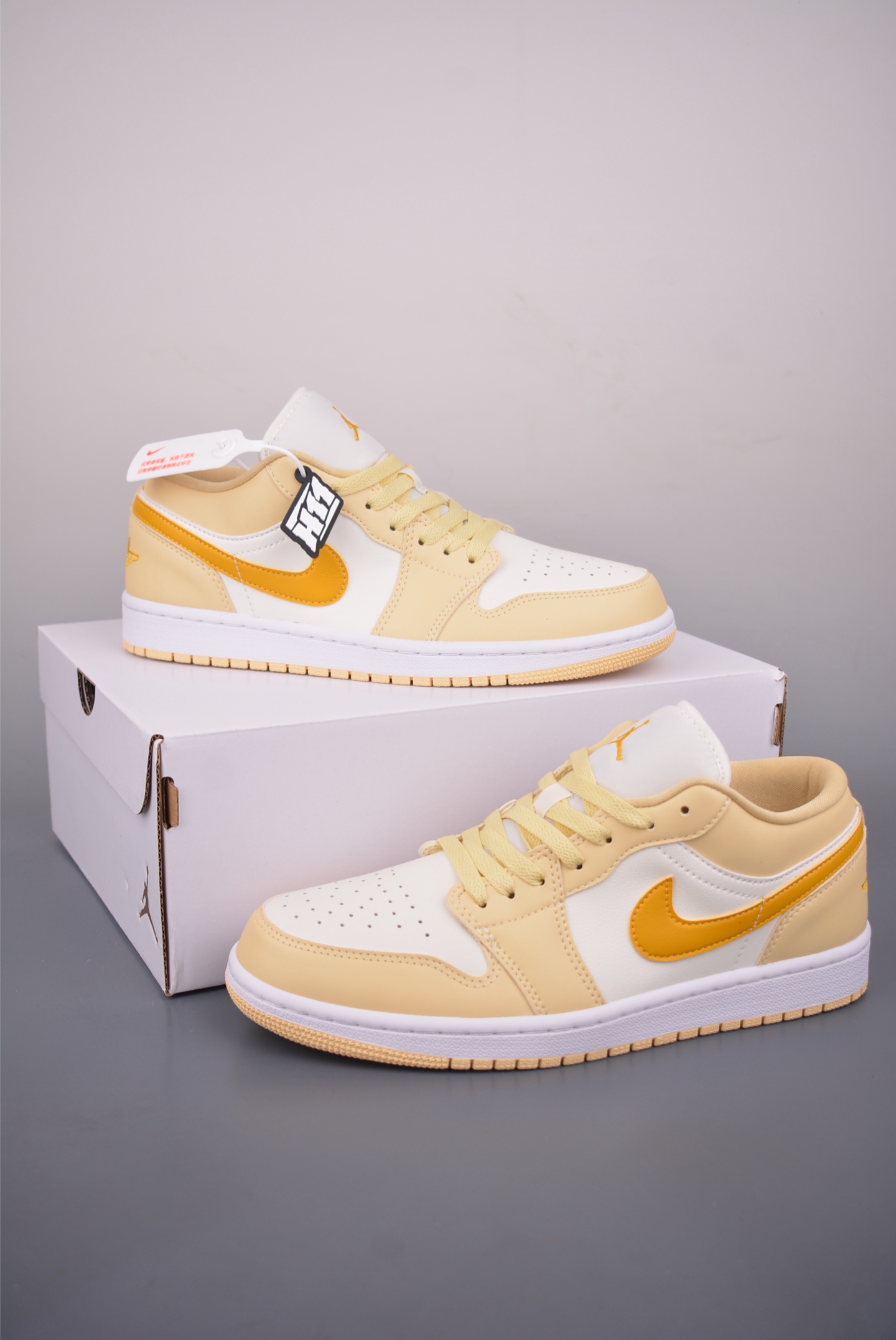 200 Air Jordan 1 Low 米黄 AJ1乔1低帮休闲板鞋 DC0774-170-Chinese UA Cheap High Quatity Brand Clothes Bags handbags Sneakers wholesale wholesaler seller from China Factory suppliers Fashion Clothing Shoes best Quality Beautiful Price 200 Air Jordan 1 Low 米黄 AJ1乔1低帮休闲板鞋 DC0774-170