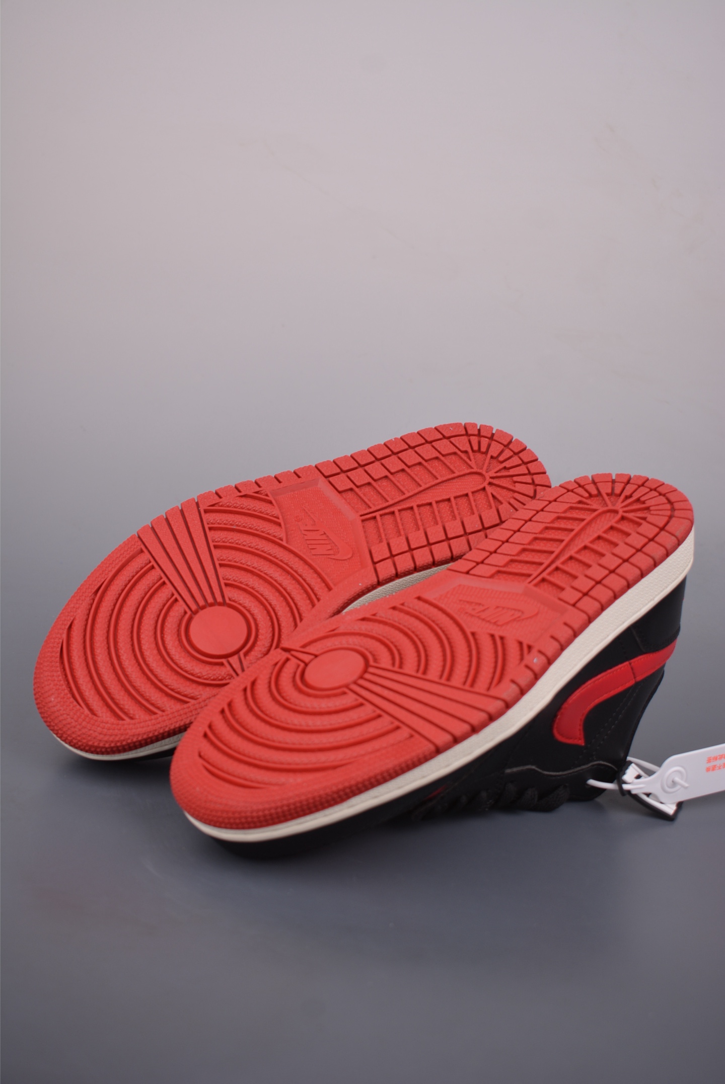 200 Air Jordan 1 Low 黑红 AJ1乔1低帮休闲板鞋 DC0774-061-Chinese UA Cheap High Quatity Brand Clothes Bags handbags Sneakers wholesale wholesaler seller from China Factory suppliers Fashion Clothing Shoes best Quality Beautiful Price 200 Air Jordan 1 Low 黑红 AJ1乔1低帮休闲板鞋 DC0774-061