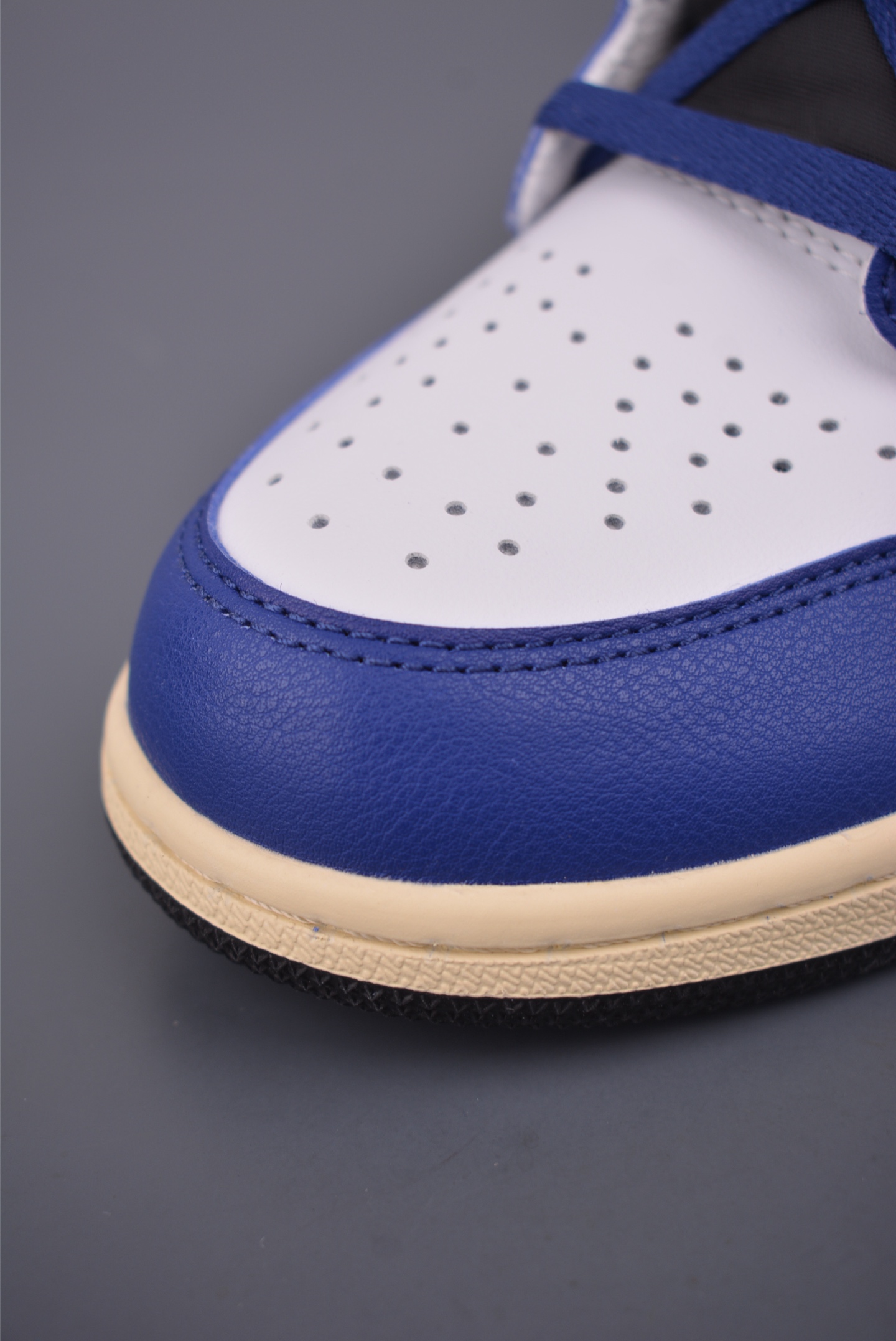 240 Jordan Air Jordan 1 High 黑篮 DZ5485-100-Chinese UA Cheap High Quatity Brand Clothes Bags handbags Sneakers wholesale wholesaler seller from China Factory suppliers Fashion Clothing Shoes best Quality Beautiful Price 240 Jordan Air Jordan 1 High 黑篮 DZ5485-100