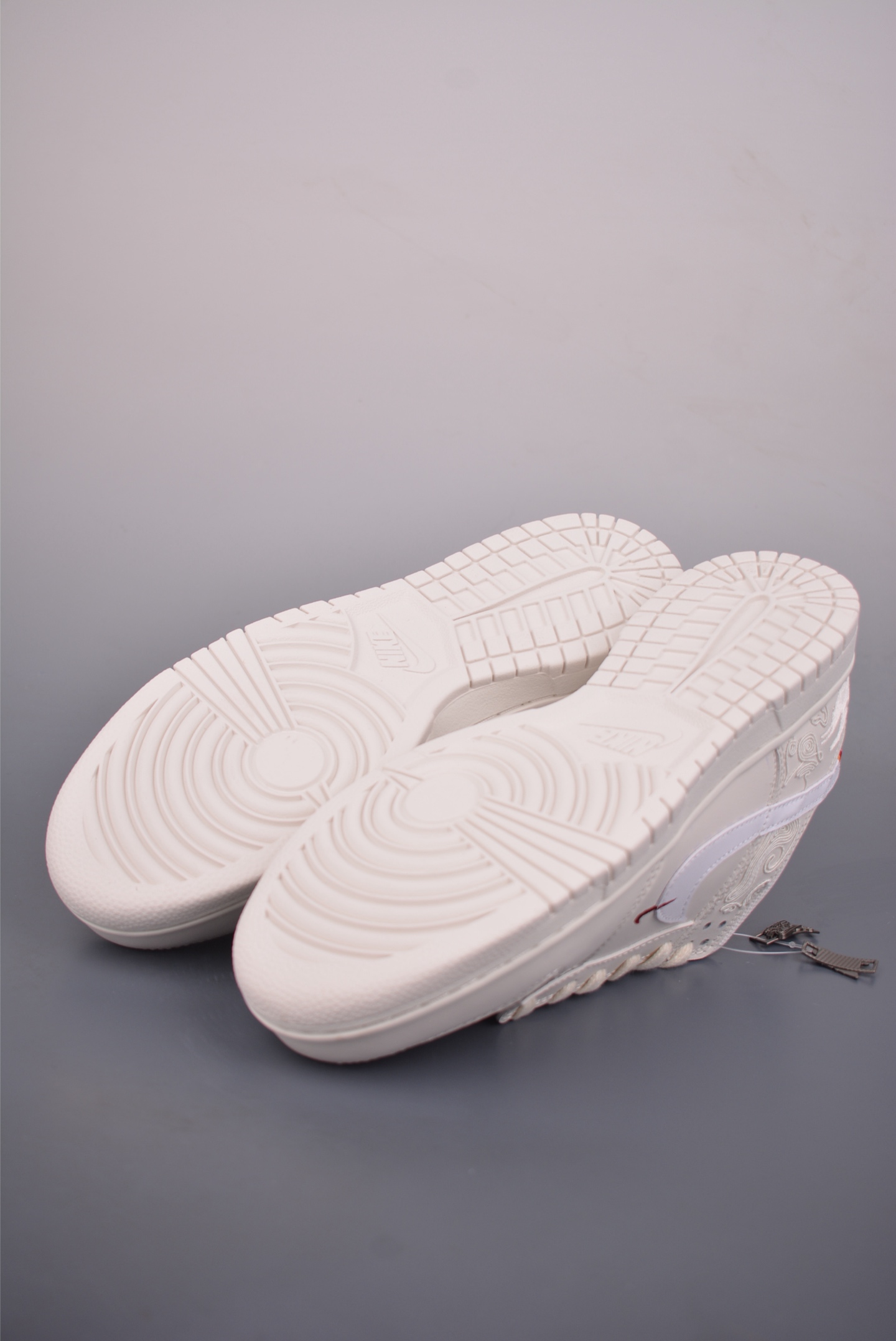 200 Nike SB Dunk Low 马年限定 WW1228-174-Chinese UA Cheap High Quatity Brand Clothes Bags handbags Sneakers wholesale wholesaler seller from China Factory suppliers Fashion Clothing Shoes best Quality Beautiful Price 200 Nike SB Dunk Low 马年限定 WW1228-174