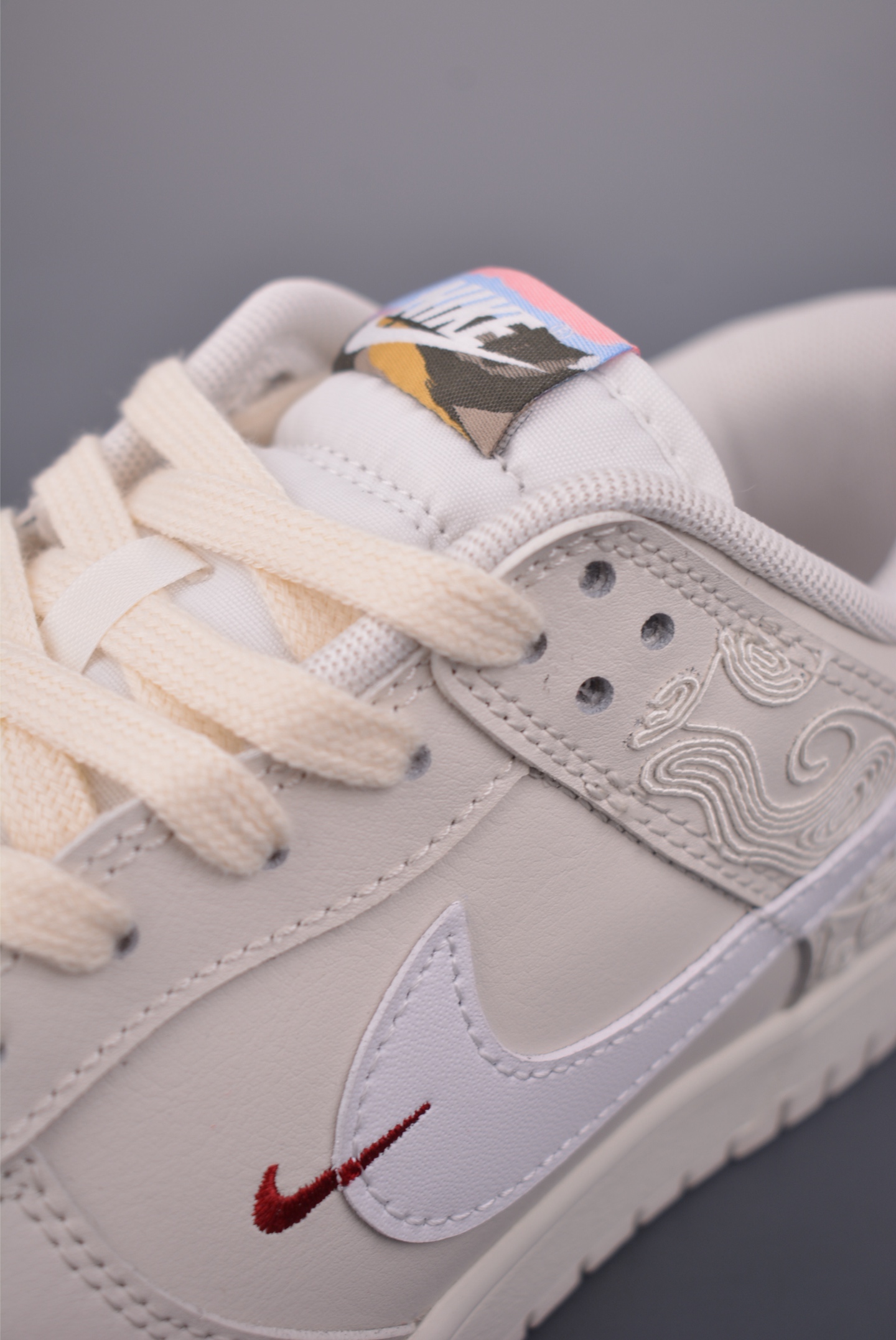200 Nike SB Dunk Low 马年限定 WW1228-174-Chinese UA Cheap High Quatity Brand Clothes Bags handbags Sneakers wholesale wholesaler seller from China Factory suppliers Fashion Clothing Shoes best Quality Beautiful Price 200 Nike SB Dunk Low 马年限定 WW1228-174