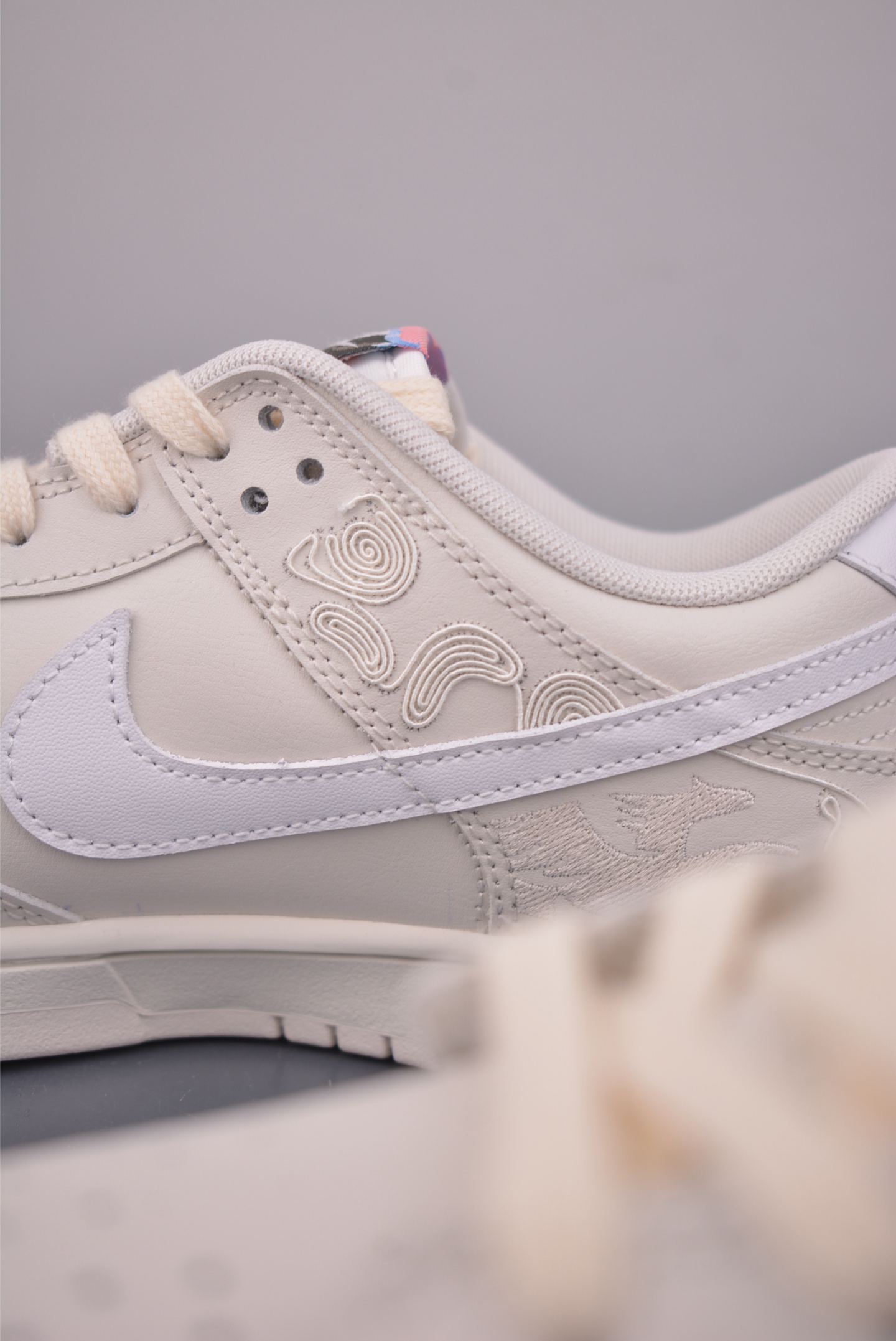 200 Nike SB Dunk Low 马年限定 WW1228-174-Chinese UA Cheap High Quatity Brand Clothes Bags handbags Sneakers wholesale wholesaler seller from China Factory suppliers Fashion Clothing Shoes best Quality Beautiful Price 200 Nike SB Dunk Low 马年限定 WW1228-174