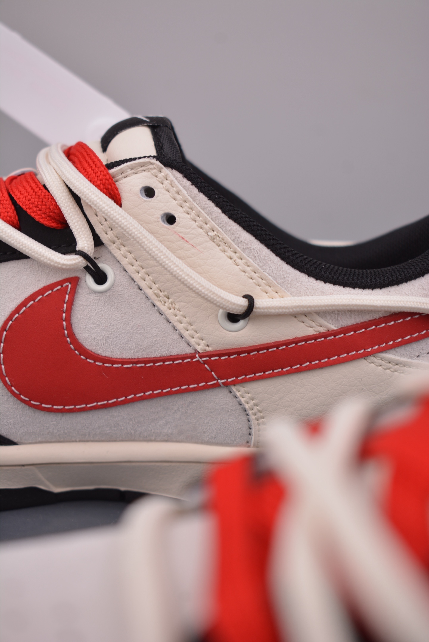 Nike SB Dunk Low 马年限定 解构绑带 CX5050-Y73-Top High Quatity Cheap Sneakers Fashion Clothing Clothes Bags handbags Shoes of all Brand wholesale With The best Quality And Beautiful Price from China Factory Chinese suppliers wholesaler seller Nike SB Dunk Low 马年限定 解构绑带 CX5050-Y73