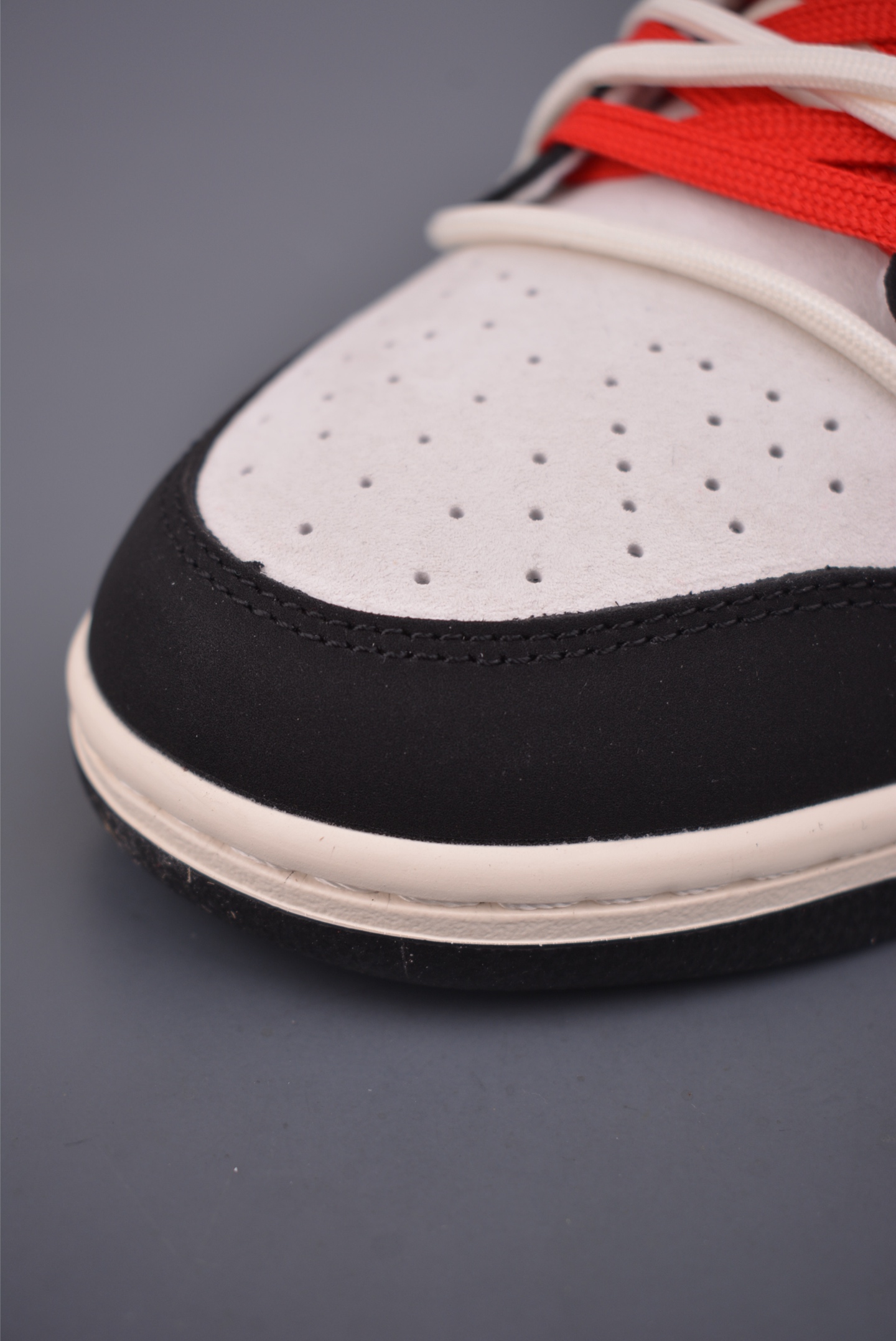 Nike SB Dunk Low 马年限定 解构绑带 CX5050-Y73-Top High Quatity Cheap Sneakers Fashion Clothing Clothes Bags handbags Shoes of all Brand wholesale With The best Quality And Beautiful Price from China Factory Chinese suppliers wholesaler seller Nike SB Dunk Low 马年限定 解构绑带 CX5050-Y73