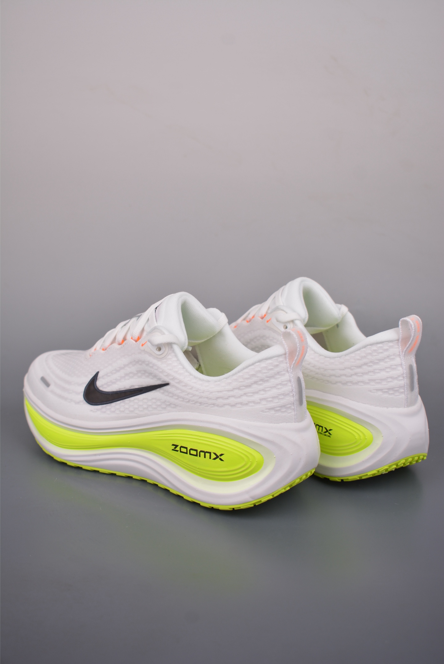 Nike Air Zoom Vomero Plus HV8150-120-Top High Quatity Cheap Sneakers Fashion Clothing Clothes Bags handbags Shoes of all Brand wholesale With The best Quality And Beautiful Price from China Factory Chinese suppliers wholesaler seller Nike Air Zoom Vomero Plus HV8150-120
