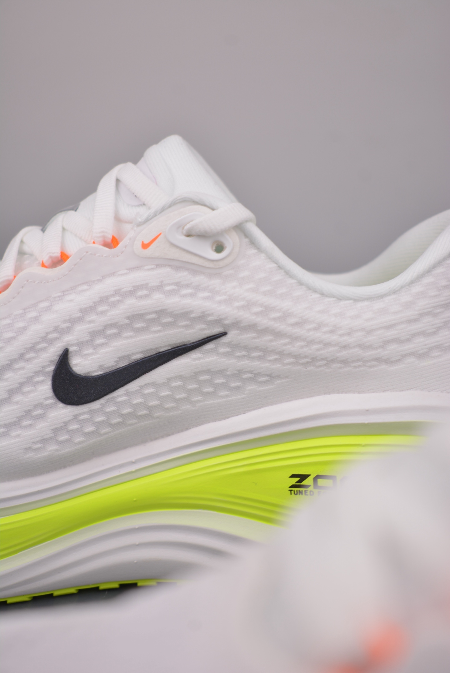 Nike Air Zoom Vomero Plus HV8150-120-Top High Quatity Cheap Sneakers Fashion Clothing Clothes Bags handbags Shoes of all Brand wholesale With The best Quality And Beautiful Price from China Factory Chinese suppliers wholesaler seller Nike Air Zoom Vomero Plus HV8150-120