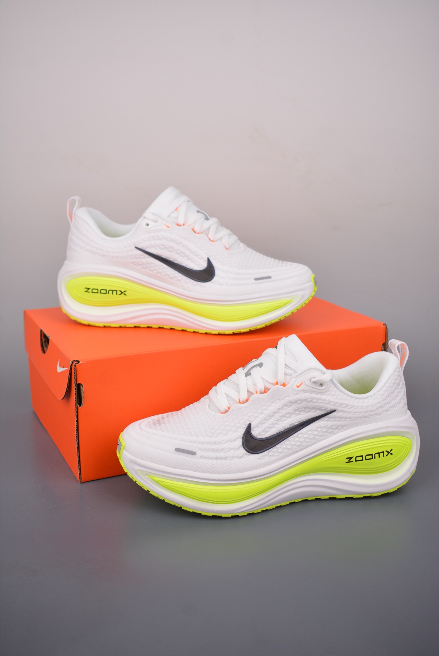 Nike Air Zoom Vomero Plus HV8150-120-Top High Quatity Cheap Sneakers Fashion Clothing Clothes Bags handbags Shoes of all Brand wholesale With The best Quality And Beautiful Price from China Factory Chinese suppliers wholesaler seller Nike Air Zoom Vomero Plus HV8150-120