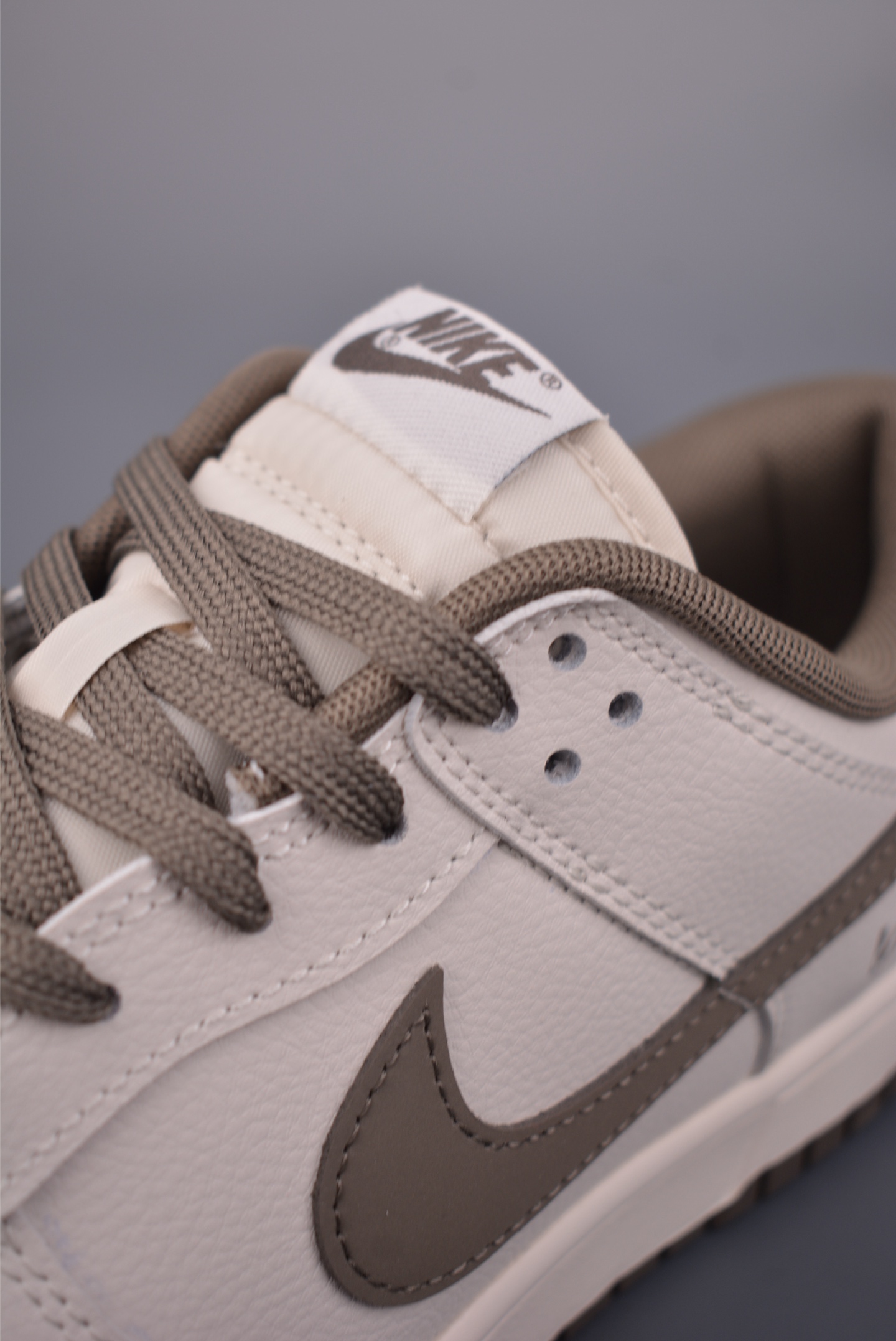Nike SB Dunk Low Victory联名 WG0716-153-Top High Quatity Cheap Sneakers Fashion Clothing Clothes Bags handbags Shoes of all Brand wholesale With The best Quality And Beautiful Price from China Factory Chinese suppliers wholesaler seller Nike SB Dunk Low Victory联名 WG0716-153